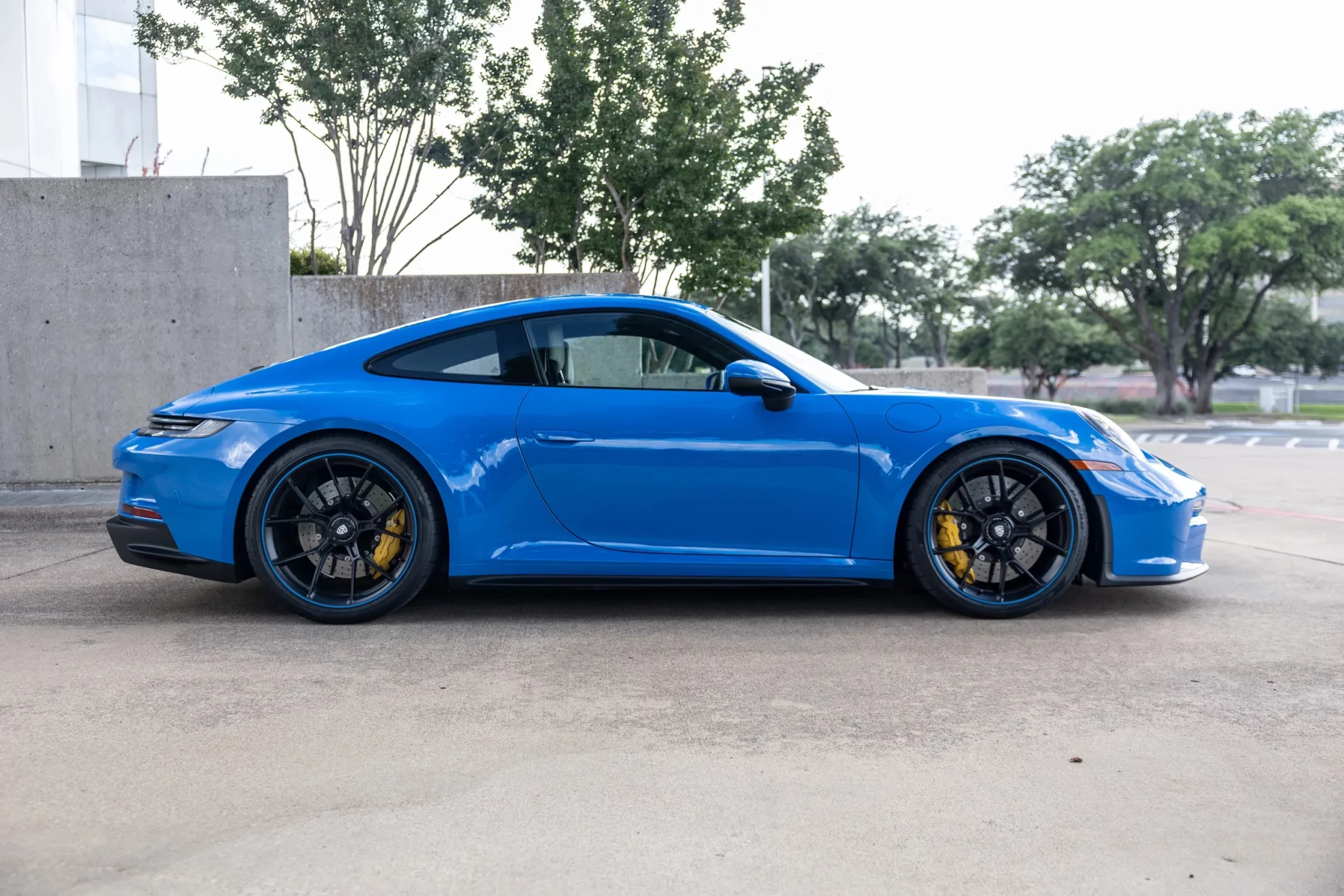 Voodoo Blue Porsche 911 GT3