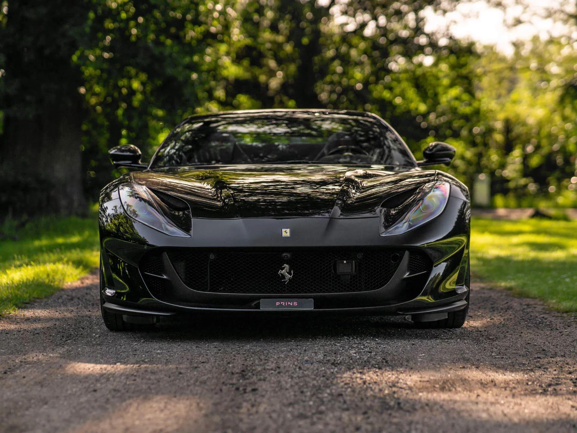 Nero Daytona Ferrari 812