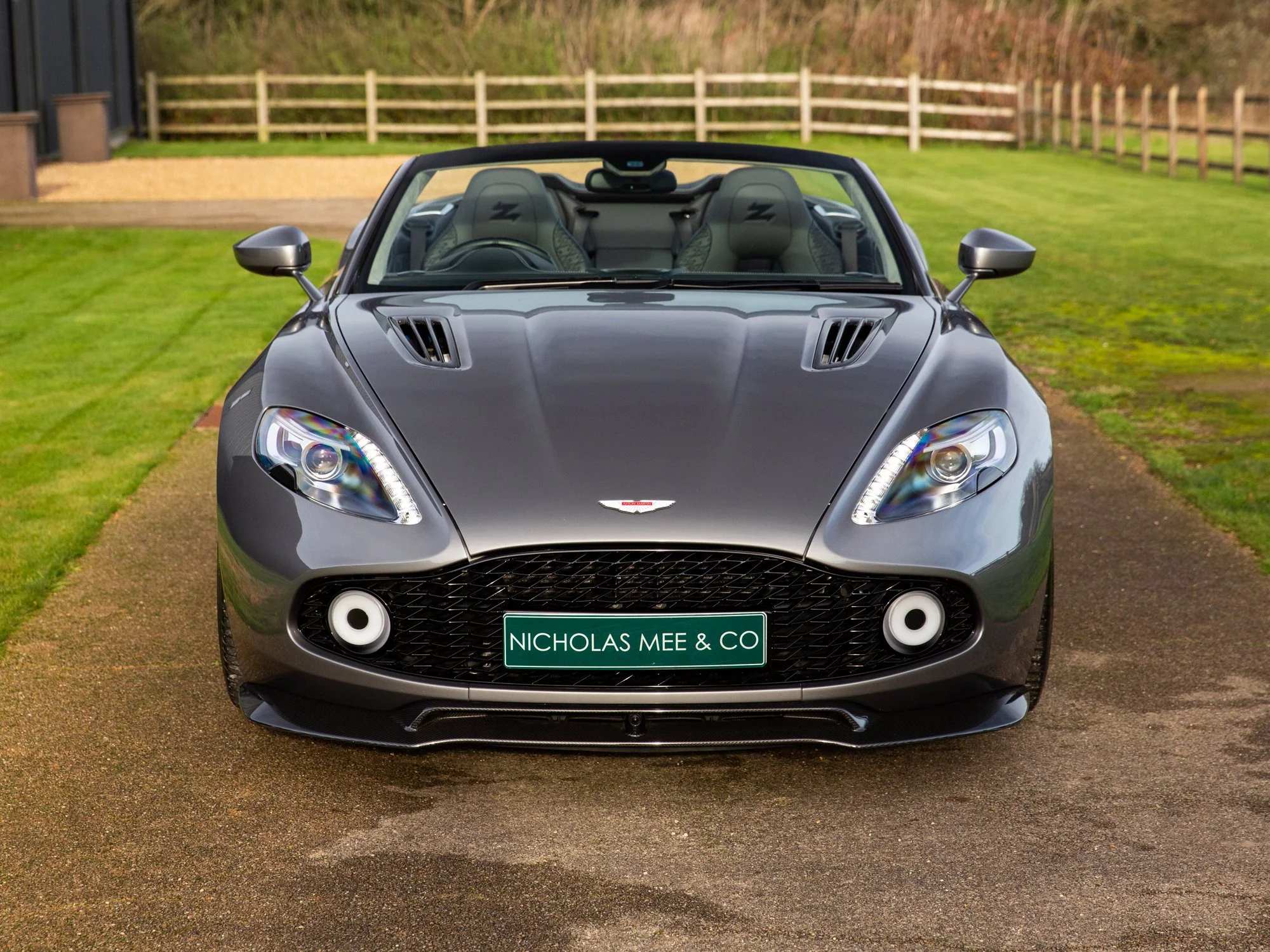 Hammerhead Silver Aston Martin Vanquish