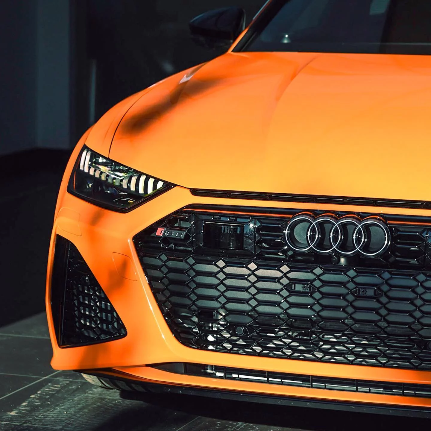 Solar Orange Audi RS6 Avant