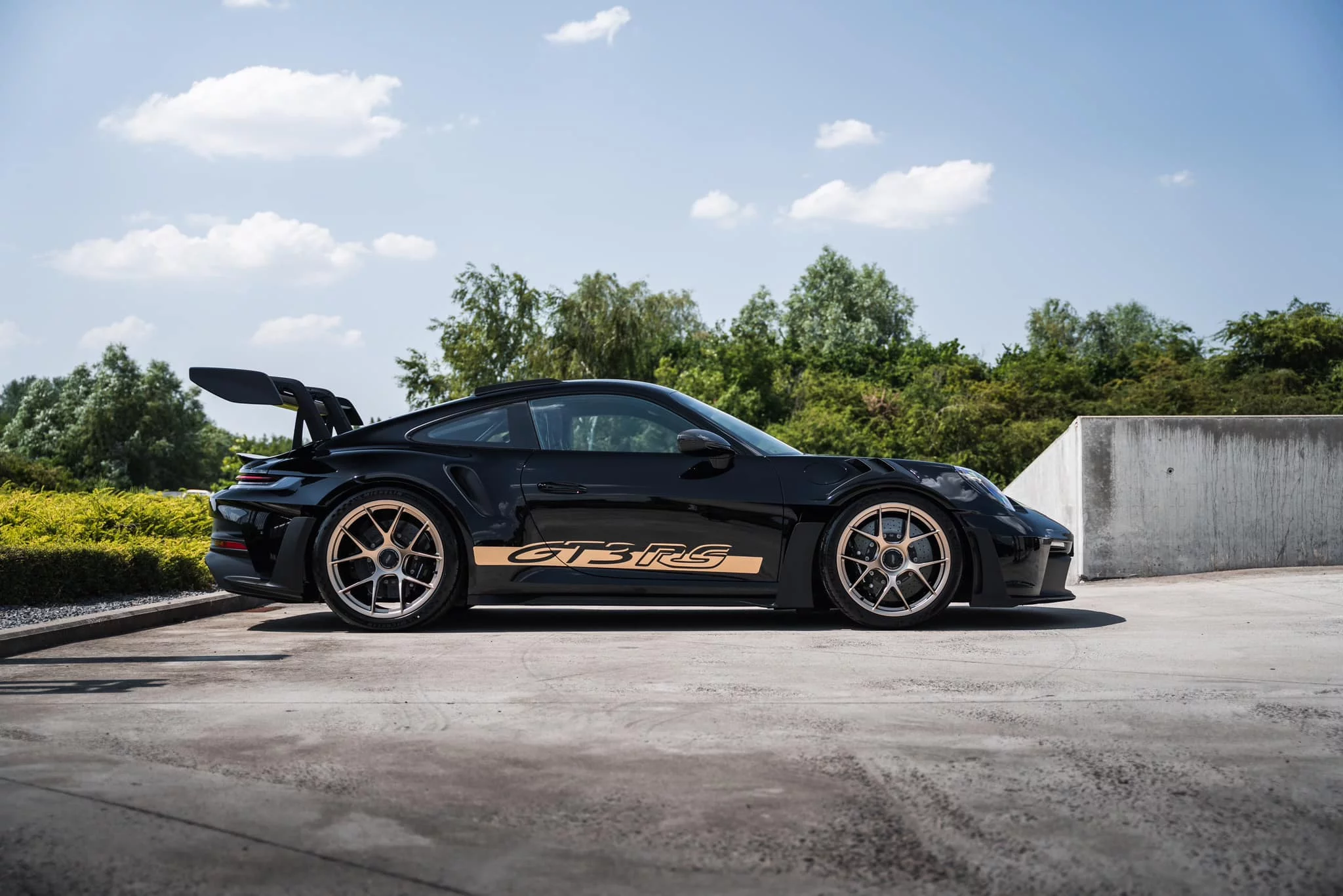 Black Porsche 911 GT3 RS