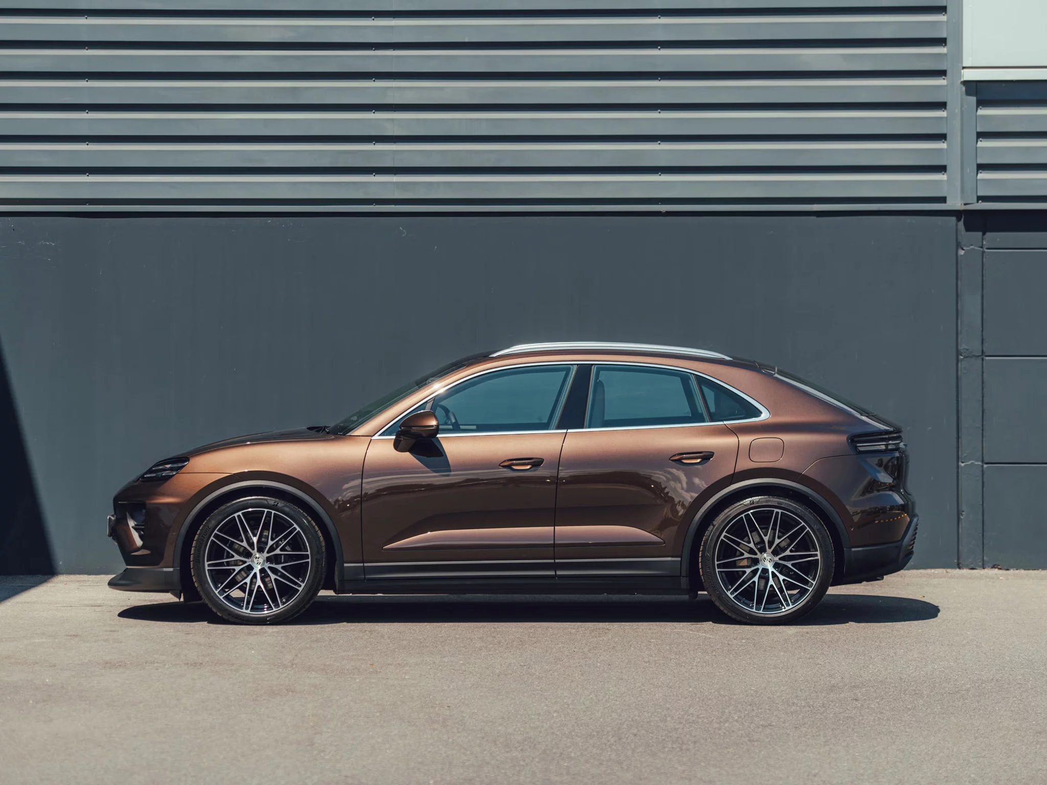 Macadamia Metallic Porsche Macan Electric
