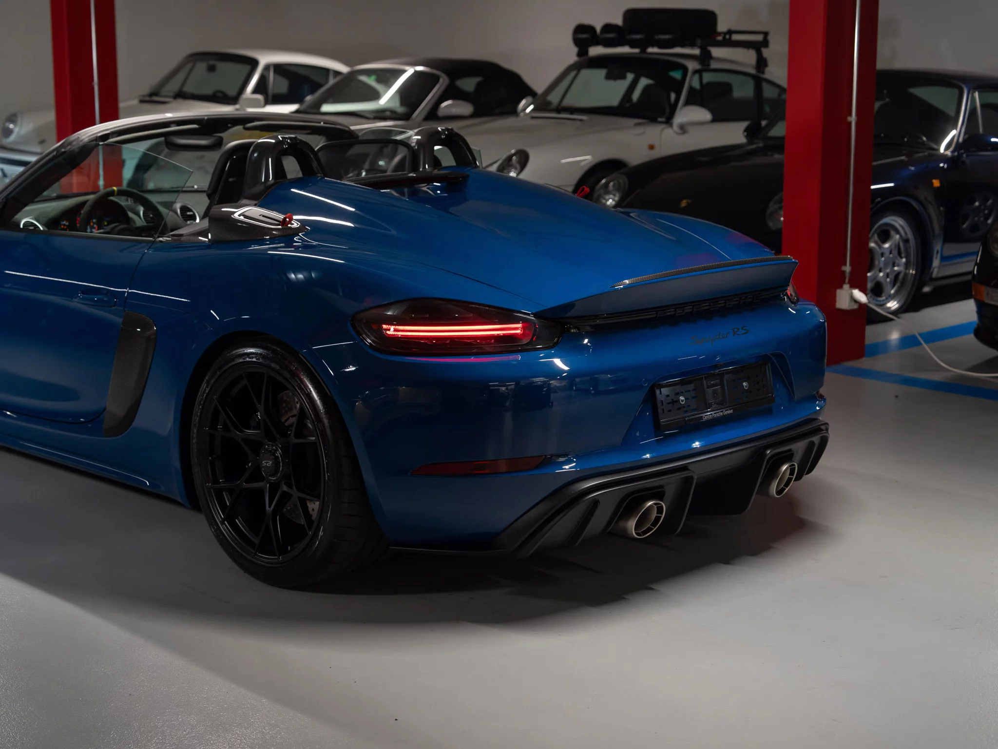 Manaus Blue Porsche 718 Spyder RS
