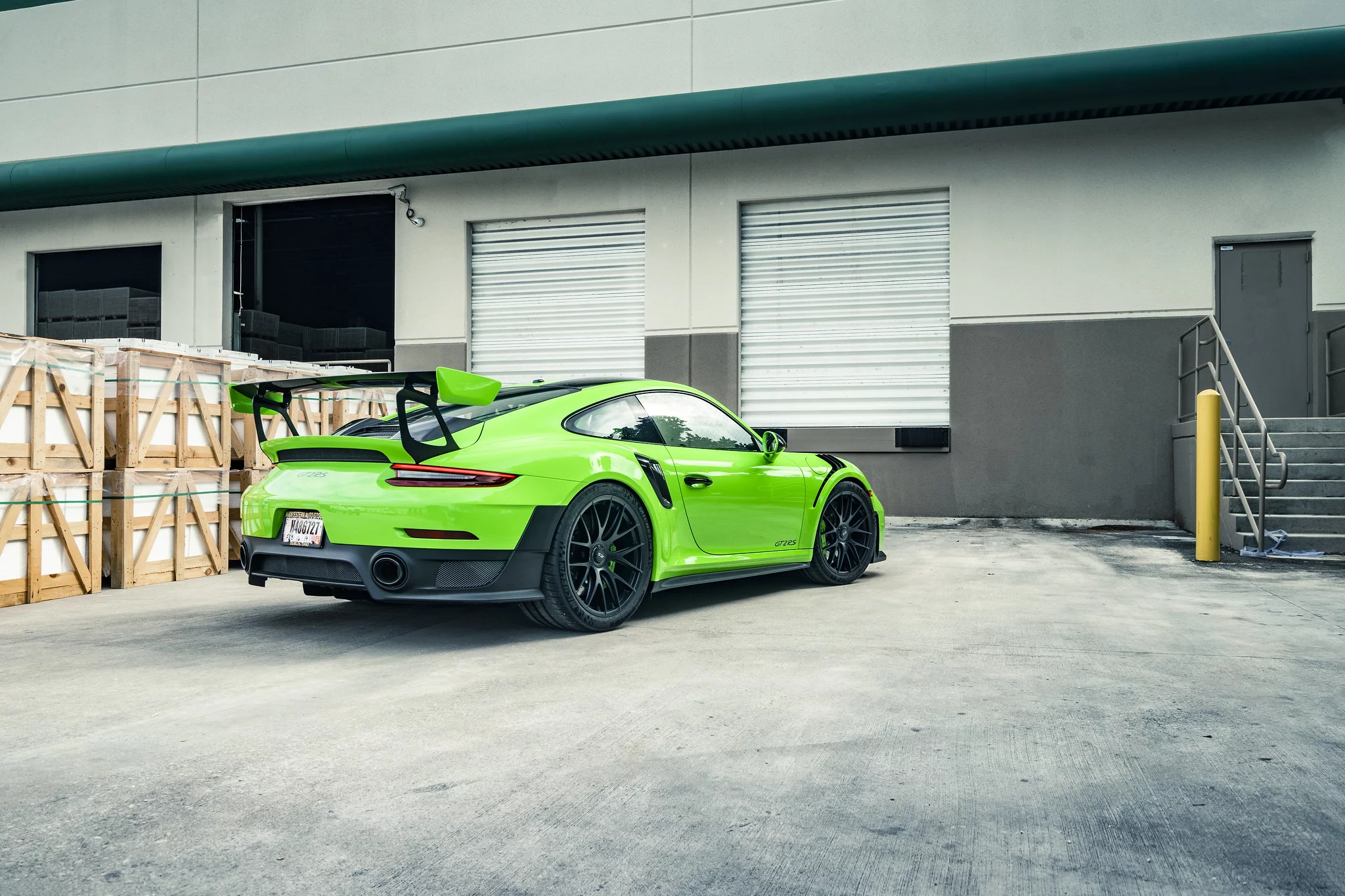 Lizard Green Porsche 911 GT2 RS