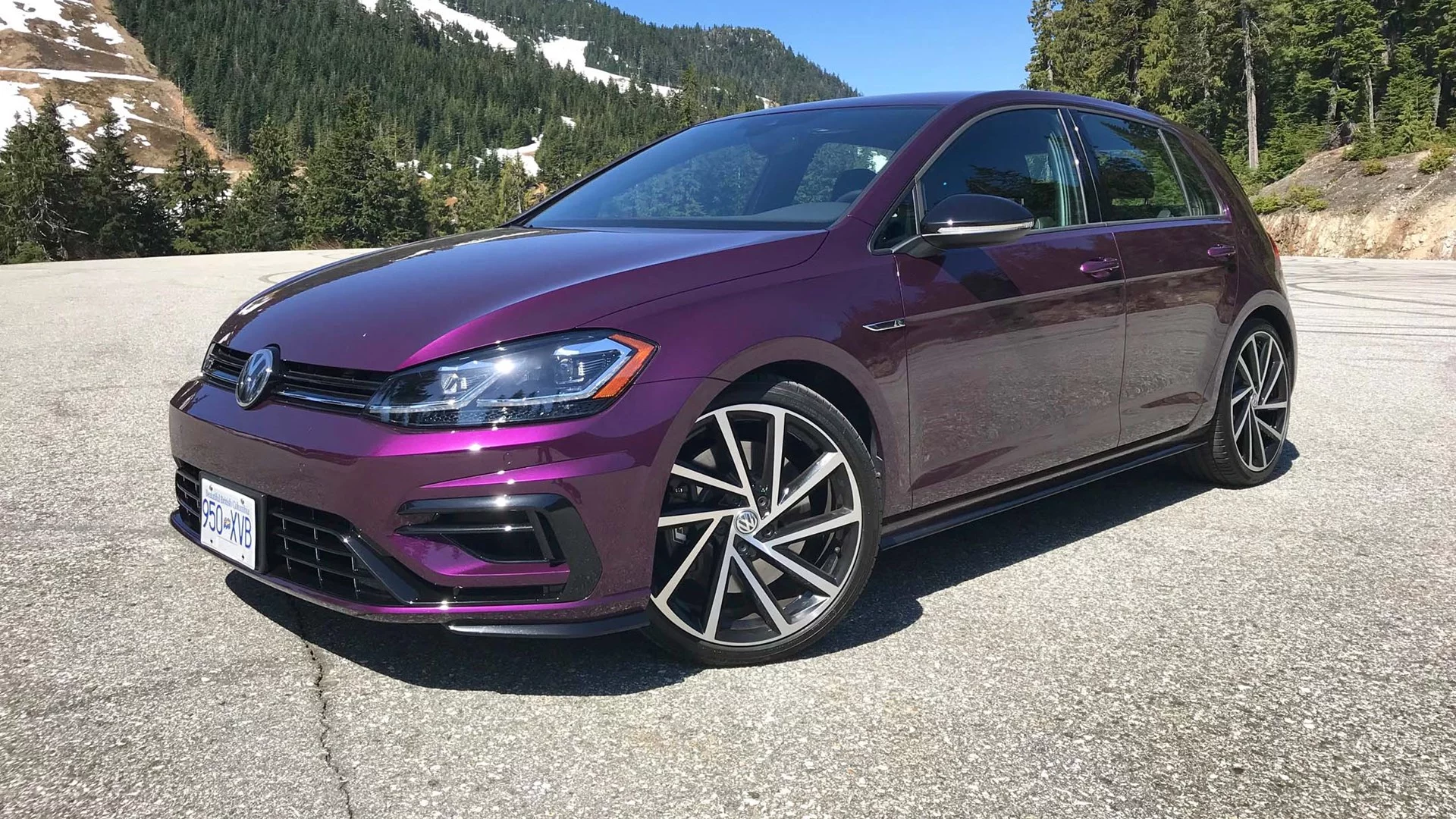 Violet Touch Pearl Volkswagen Golf