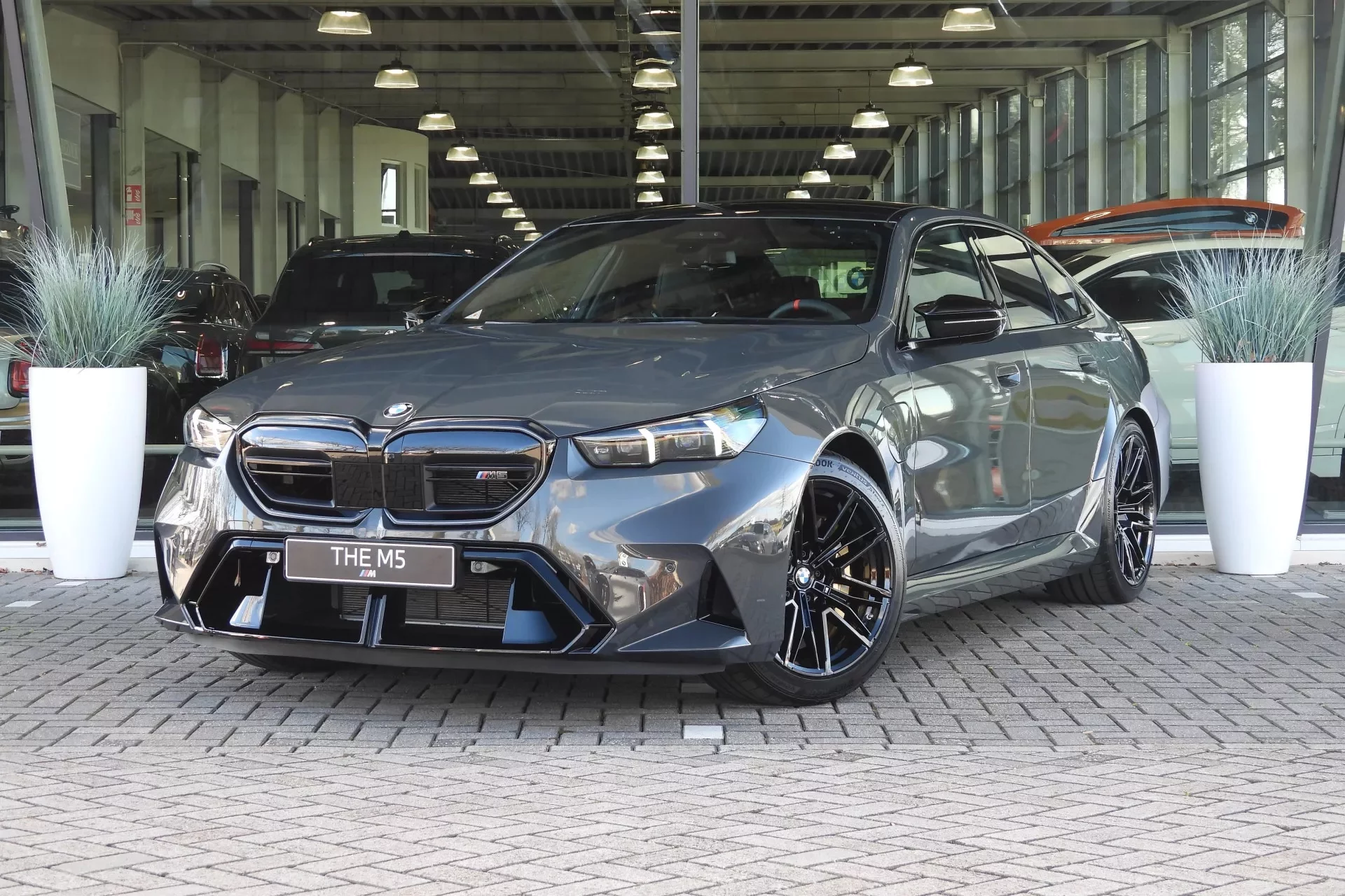 Dravit Grey BMW M5