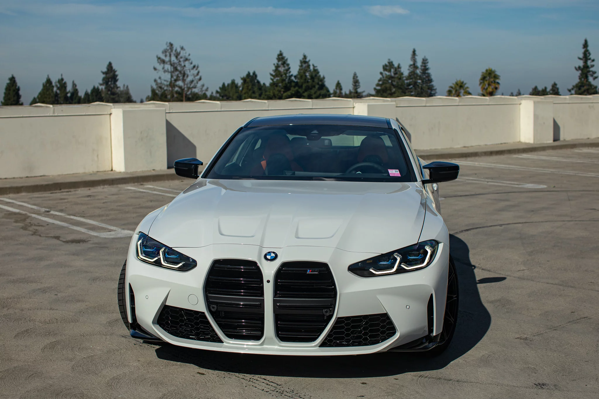 Alpine White III BMW M4