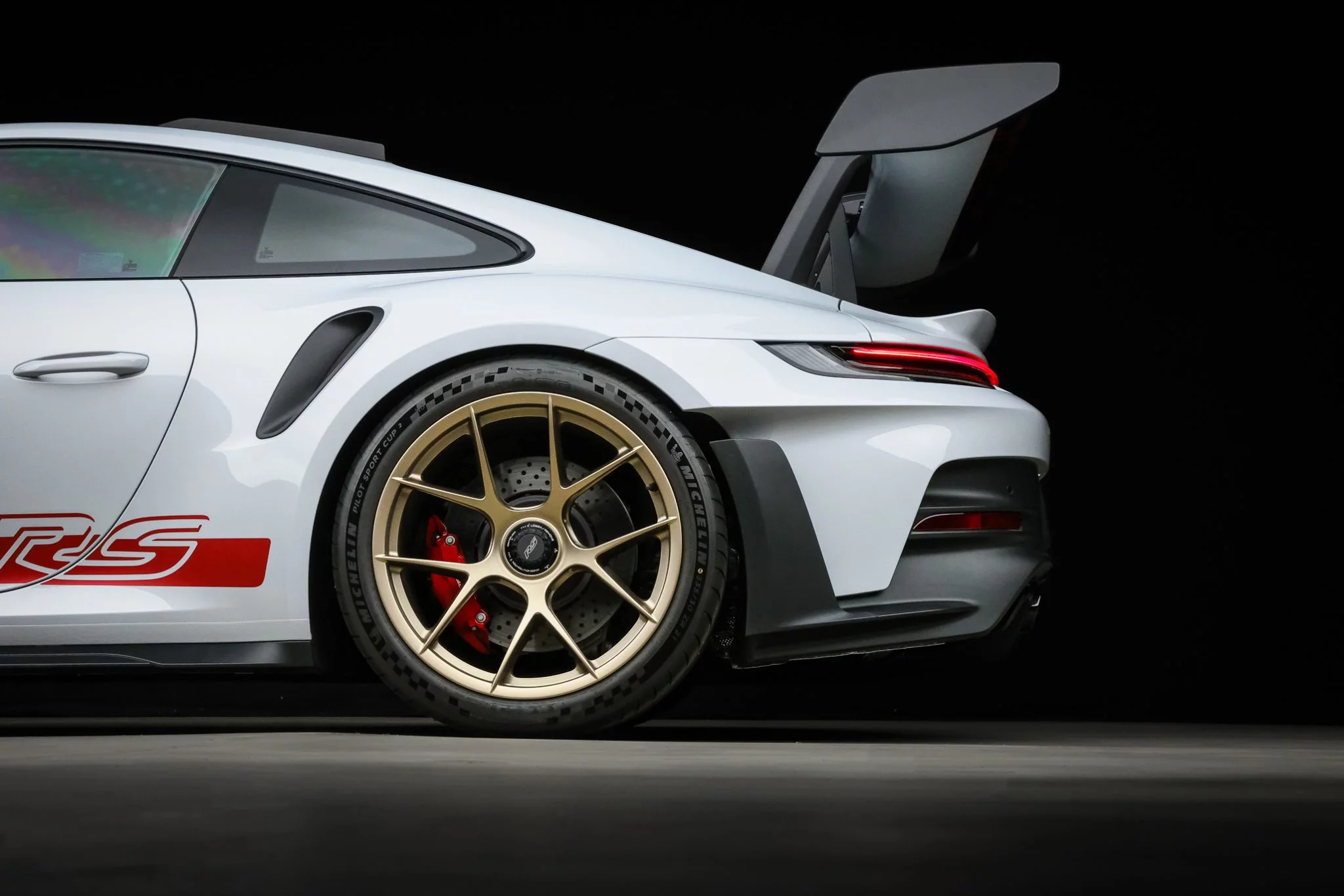 Ice Grey Metallic Porsche 911 GT3 RS