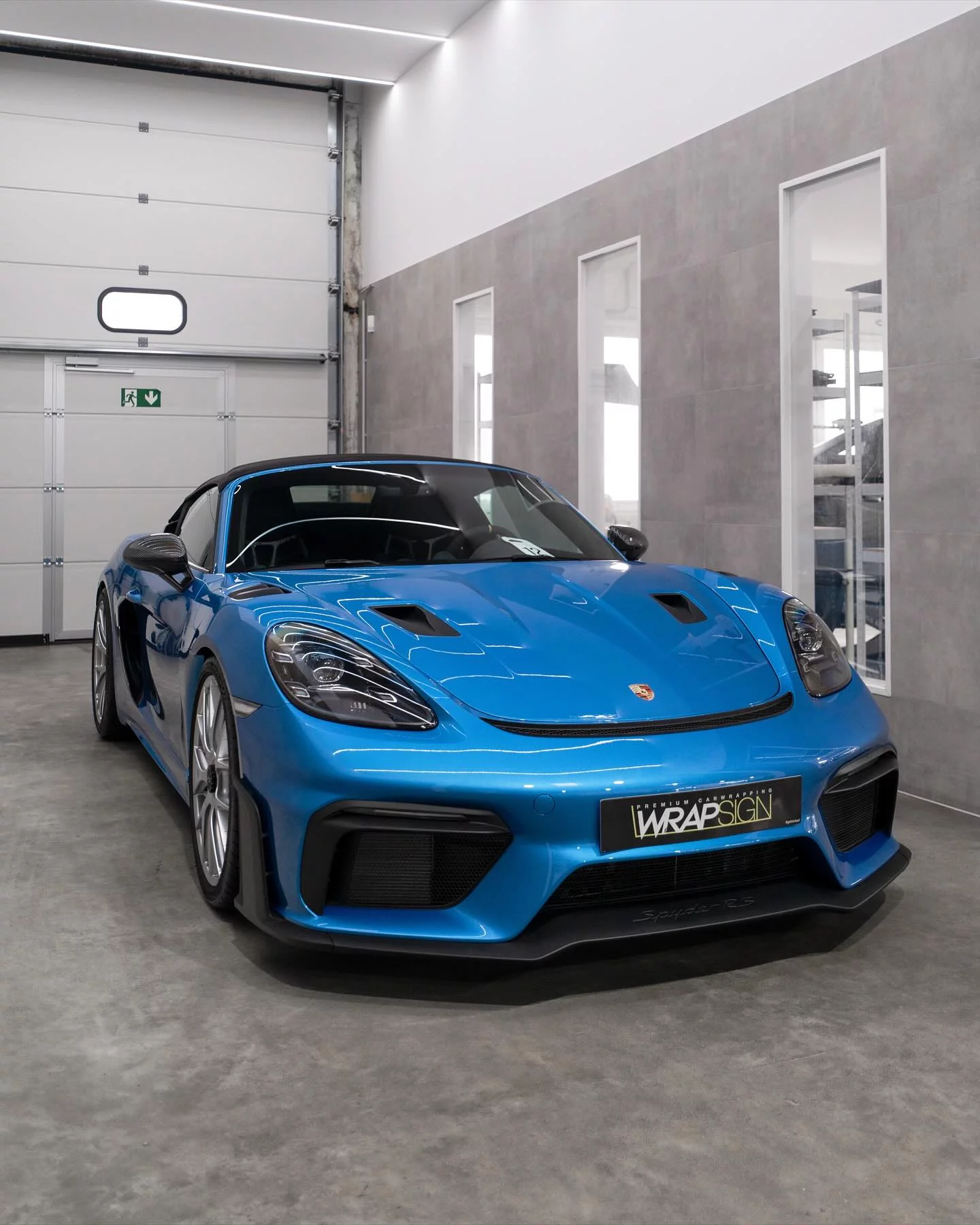 South Sea Blue Porsche 718 Spyder RS