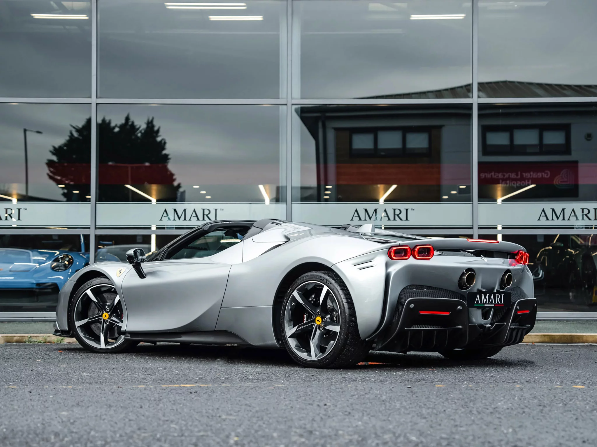 Grigio Titanio Ferrari SF90