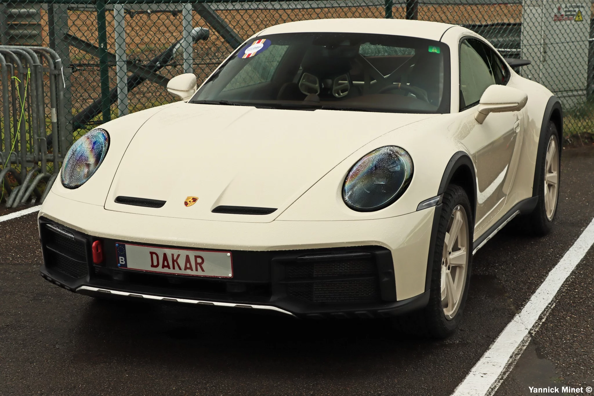 Creme White Porsche 911 Dakar