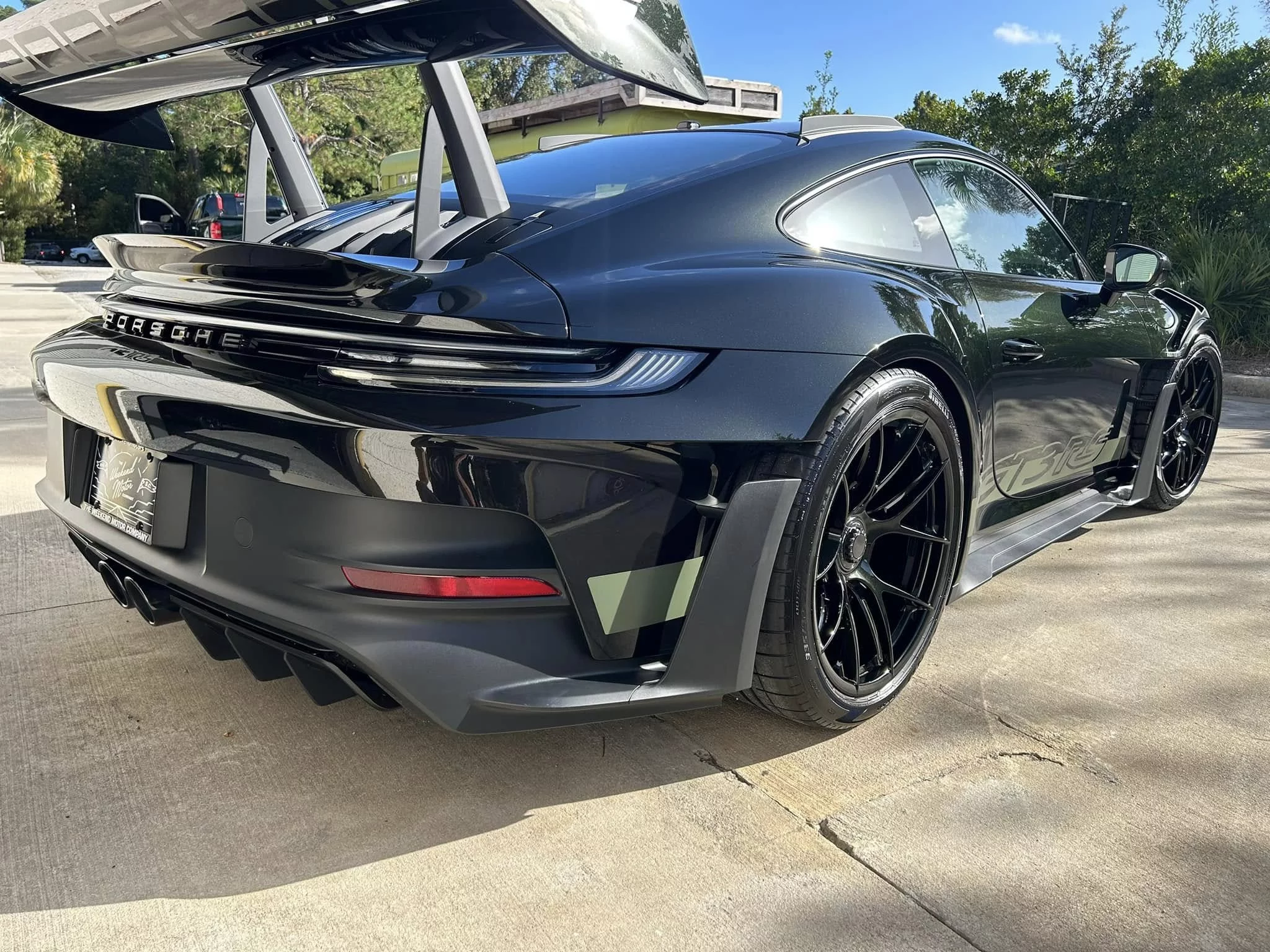 Dark Olive Metallic Porsche 911 GT3 RS