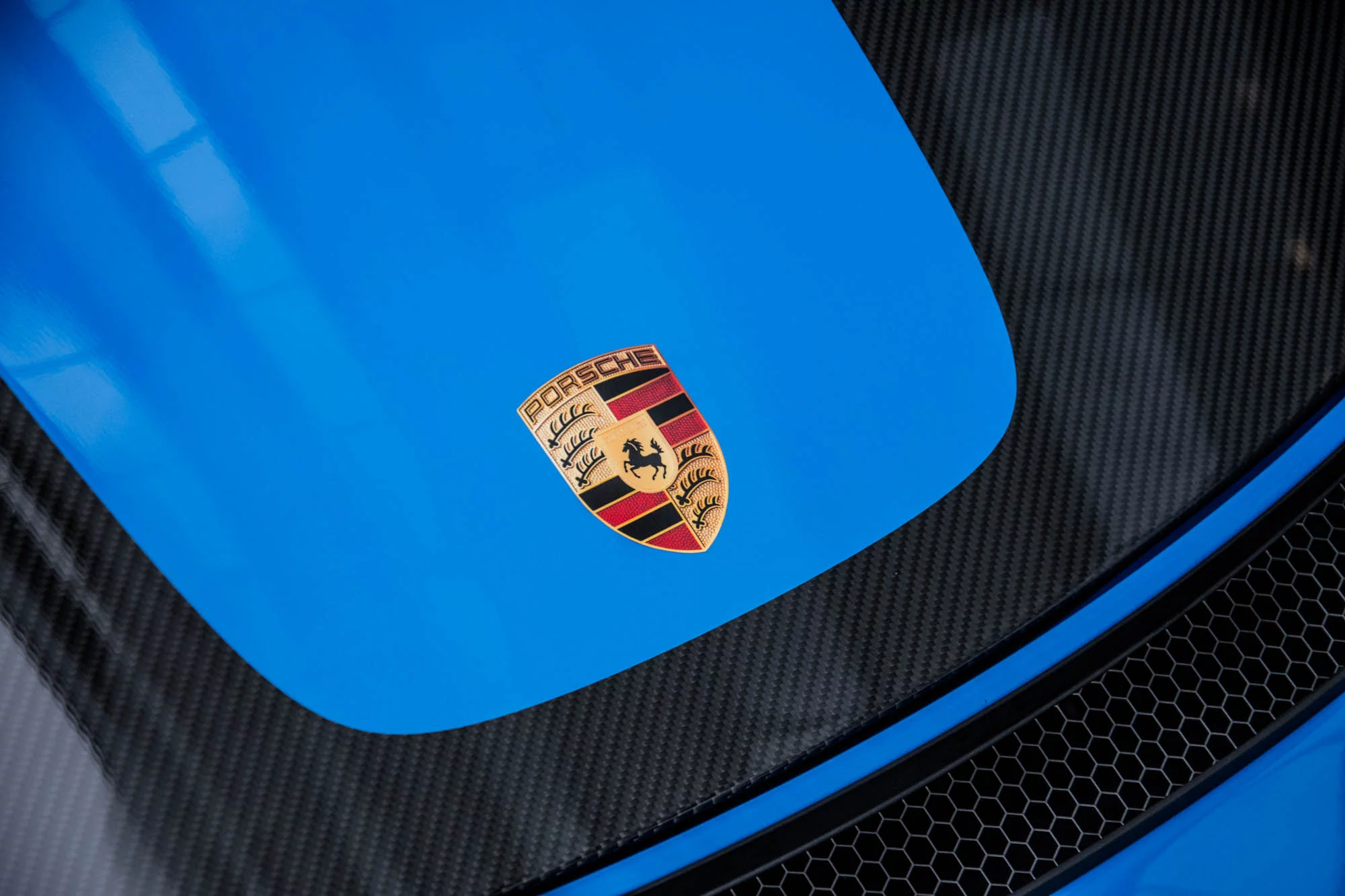 Shark Blue Porsche 718 Spyder RS