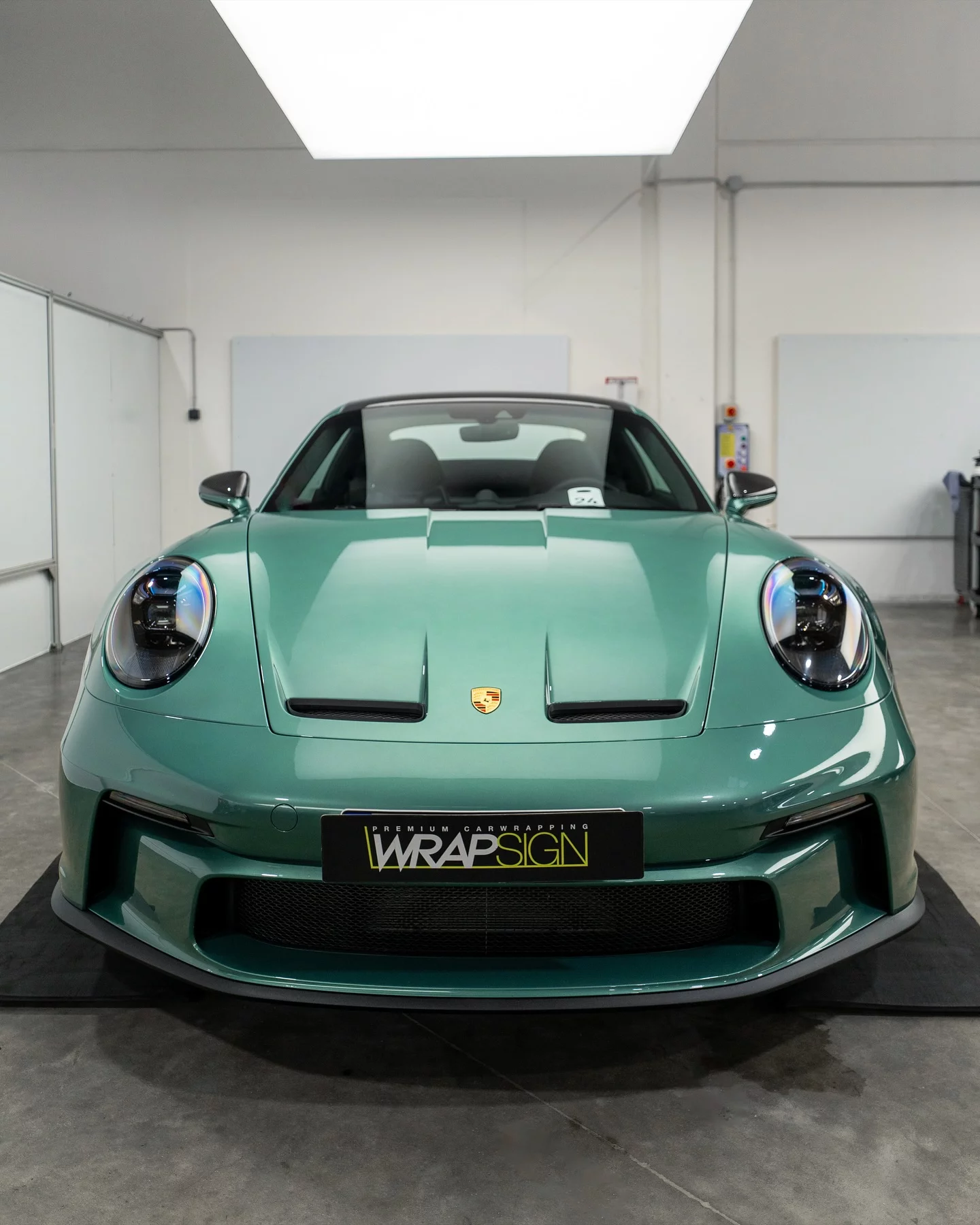 Racing Green Metallic Porsche 911 GT3
