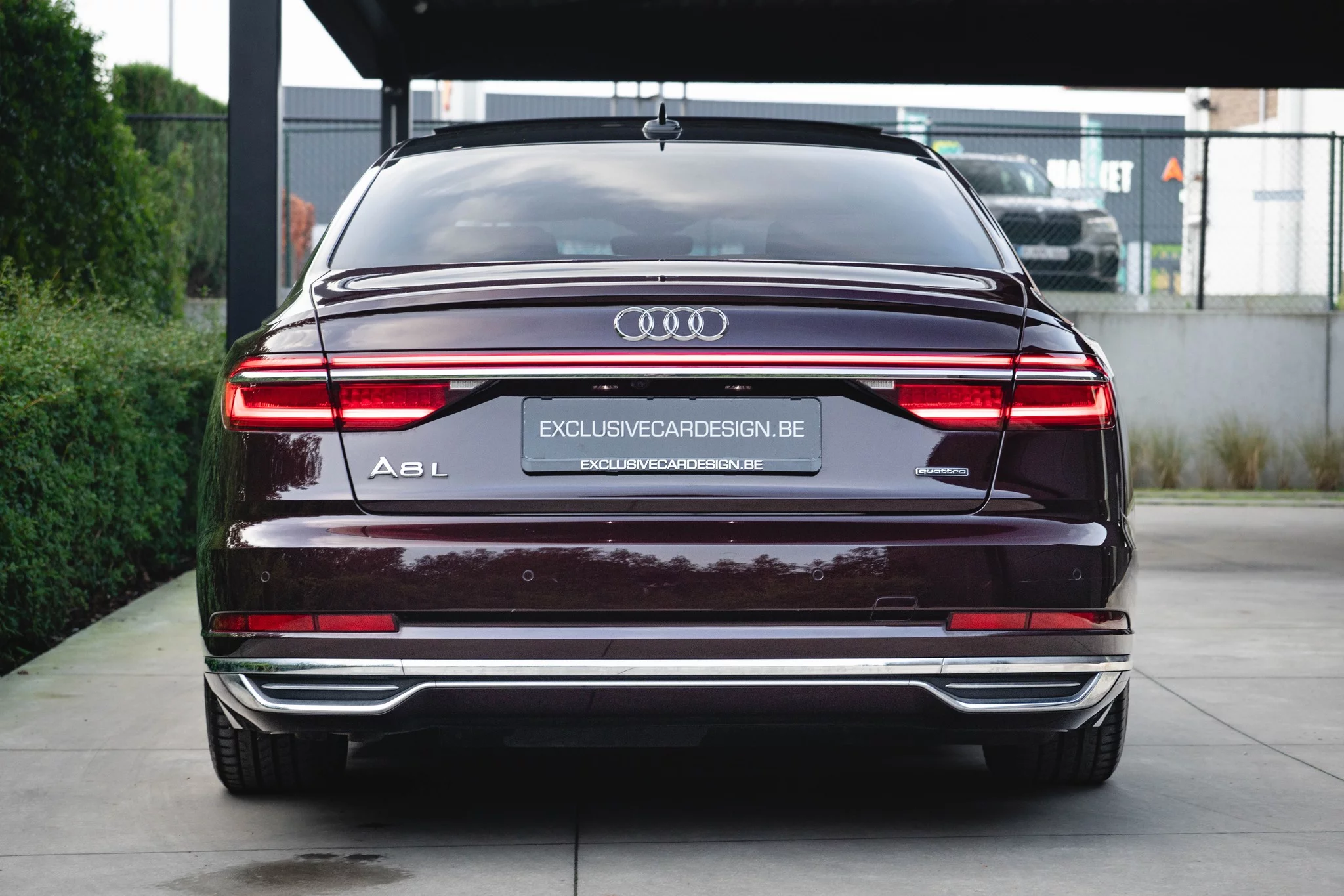 Seville Red Metallic Audi A8