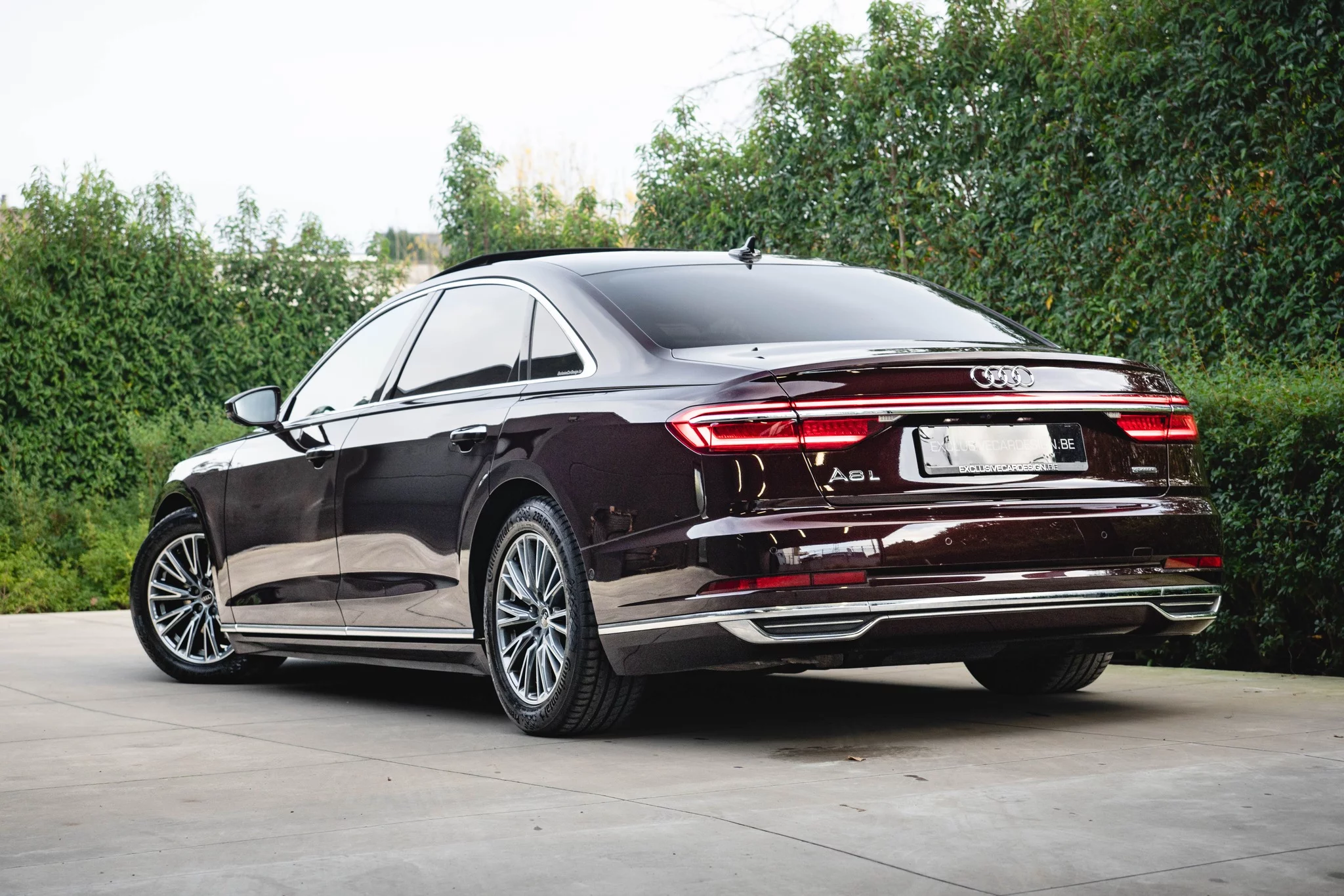 Seville Red Metallic Audi A8