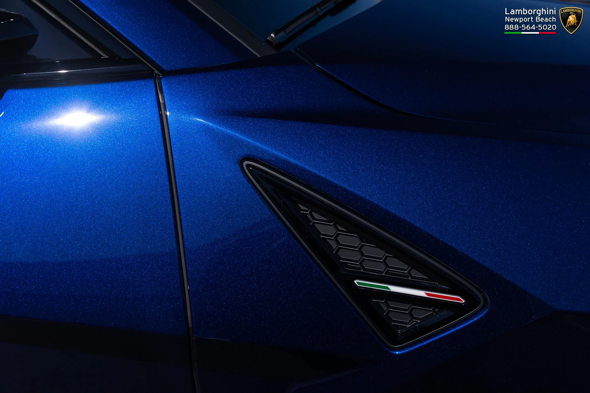 Blu Astraeus Lamborghini Urus