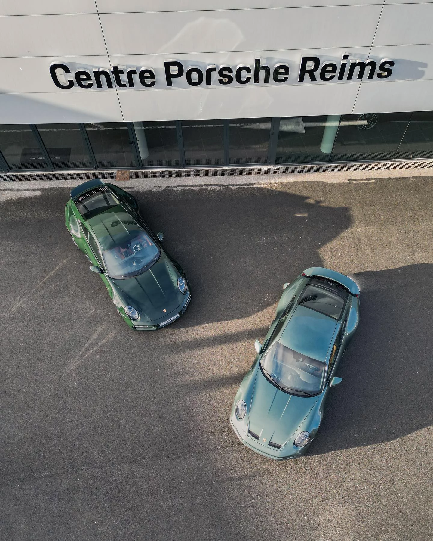 Brewster Green vs Malachite Green Metallic