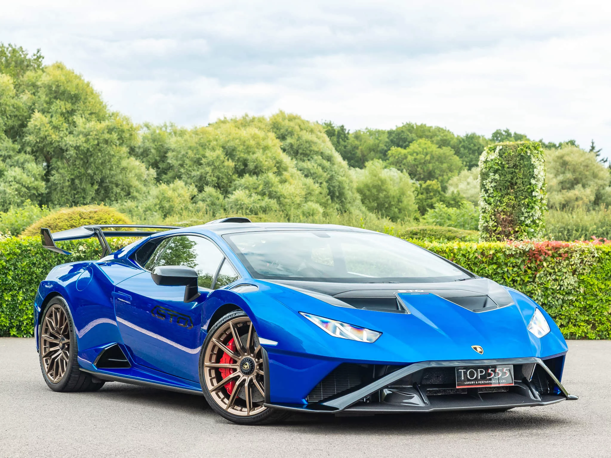 Blu Nethuns Lamborghini Huracán