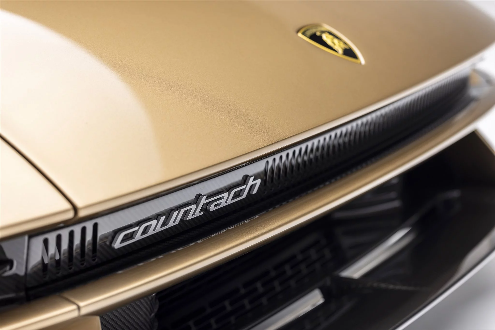 Bronzo Zante Lamborghini Countach LPI 800-4