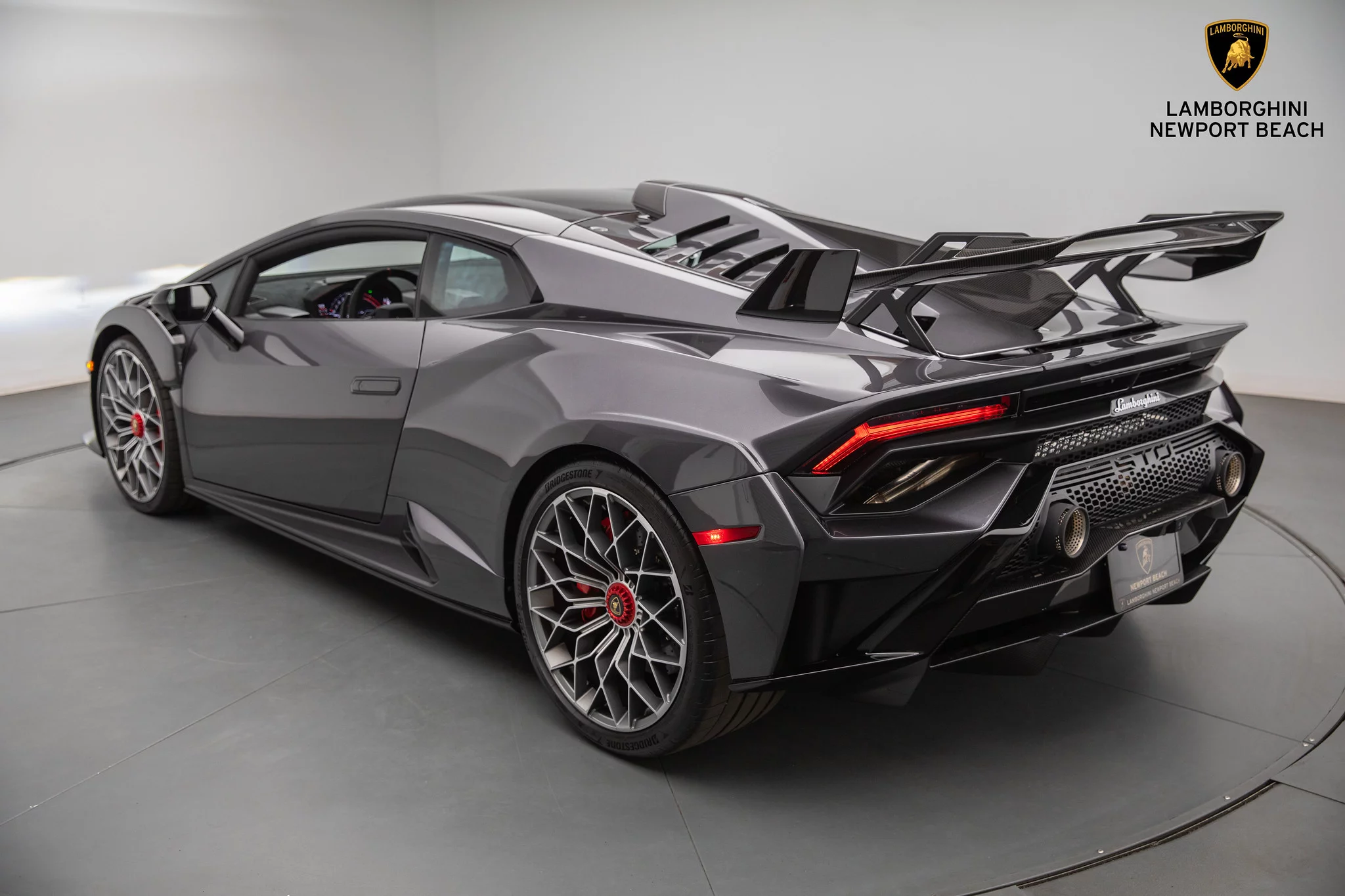 Grigio Lynx Lamborghini Huracán