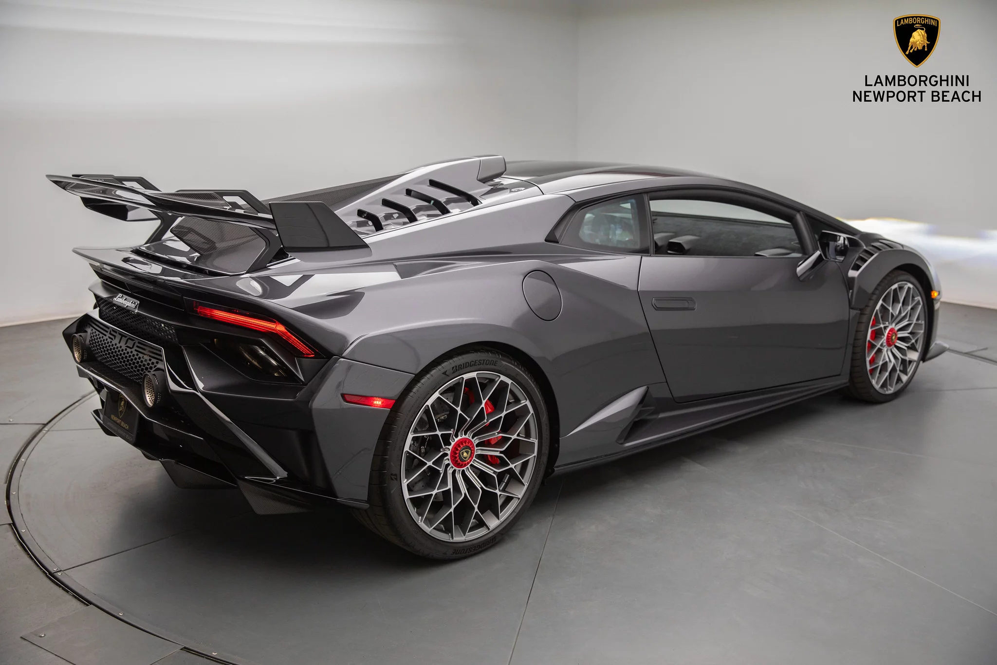 Grigio Lynx Lamborghini Huracán