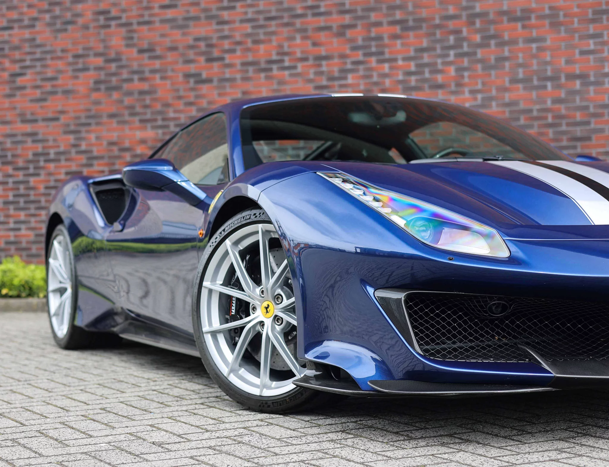 Blu Tour de France 70 Ferrari 488