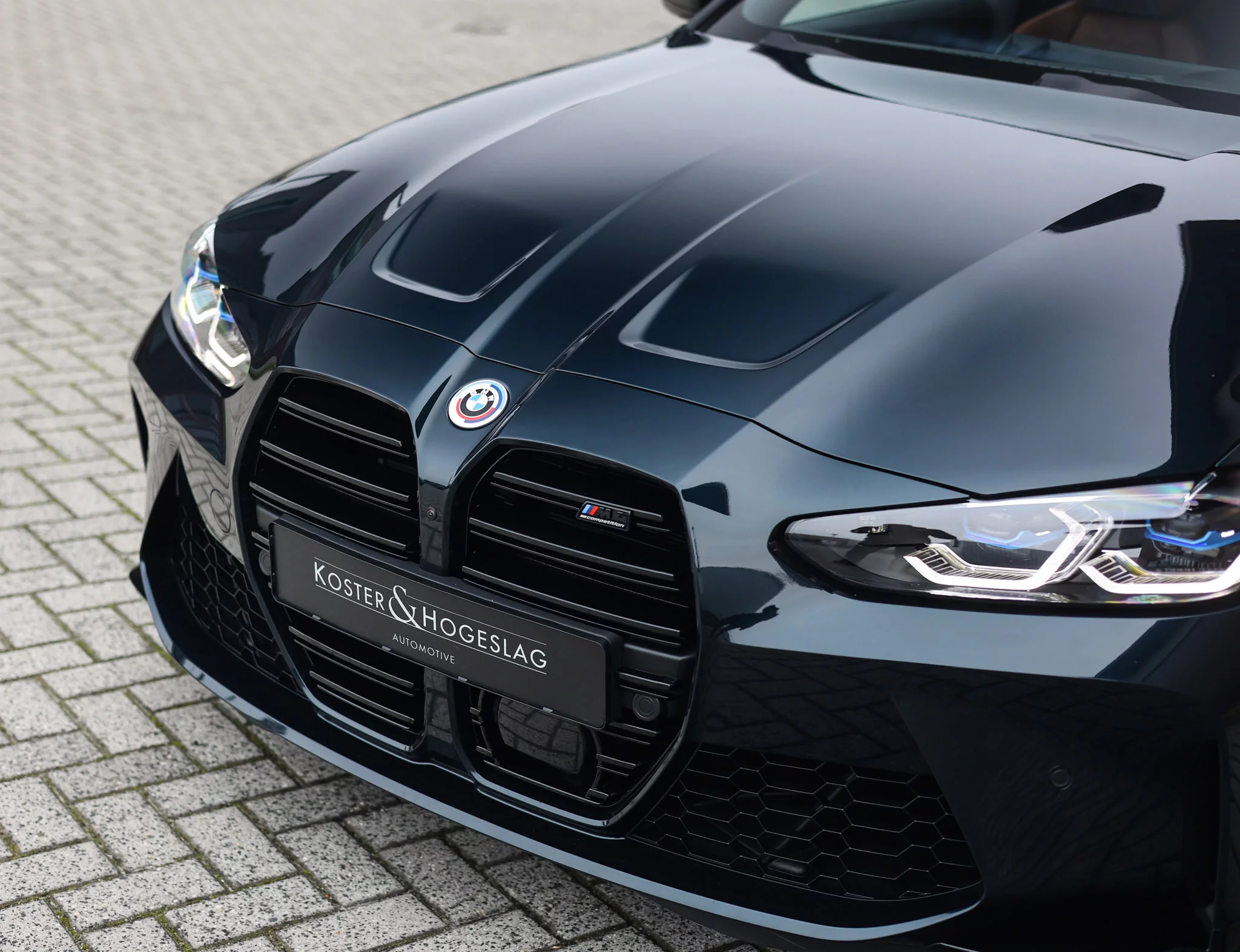 Malachite Green Dark BMW M4