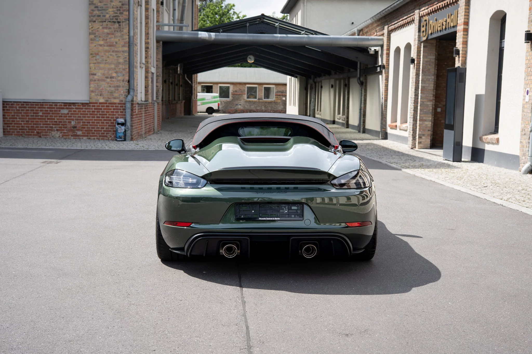 Oak Green Metallic Porsche 718 Spyder RS