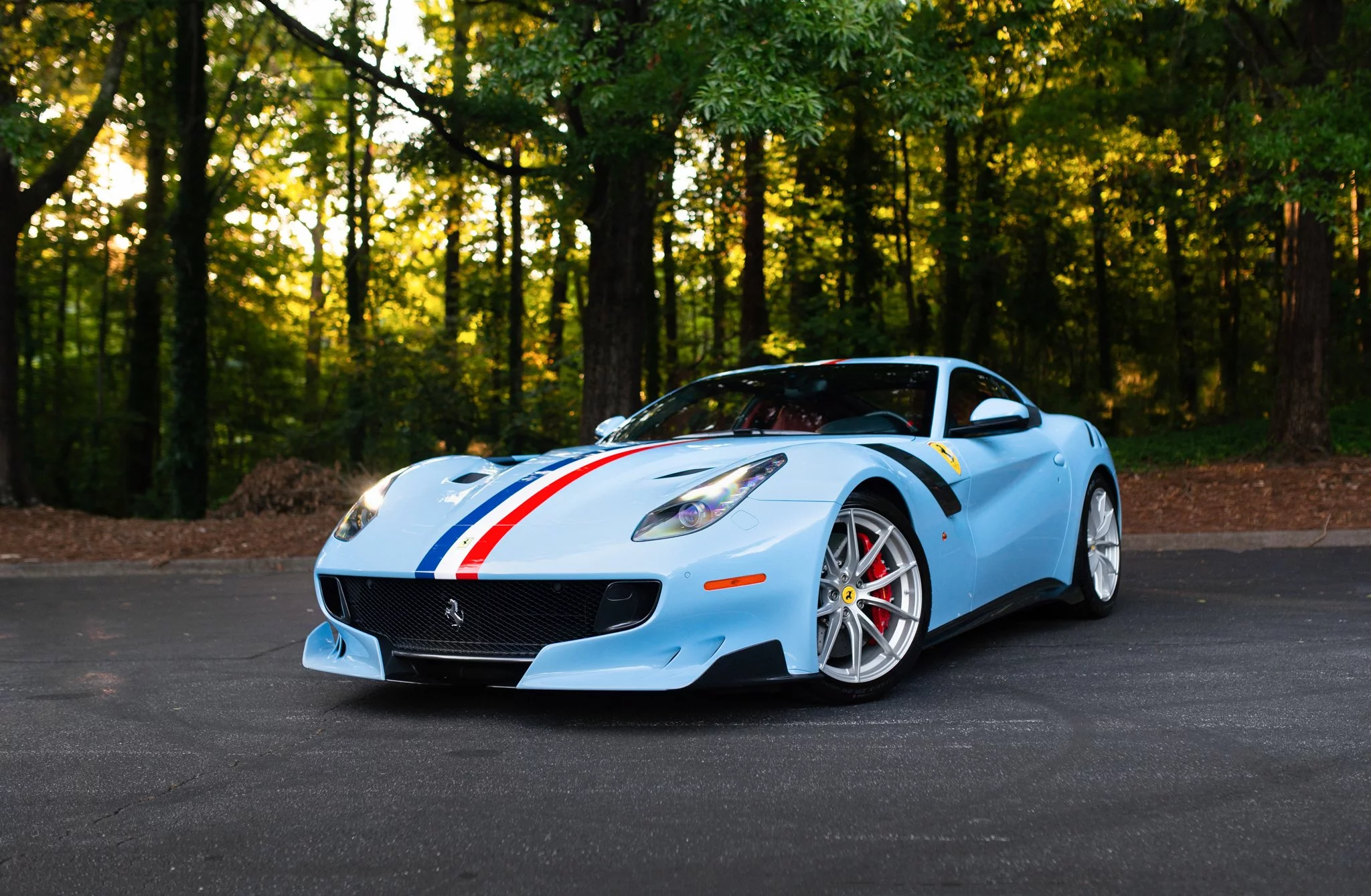 Azzurro La Plata Ferrari F12