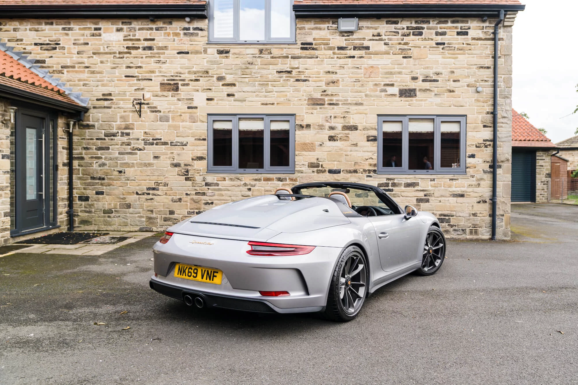 GT Silver Metallic Porsche 911 Speedster
