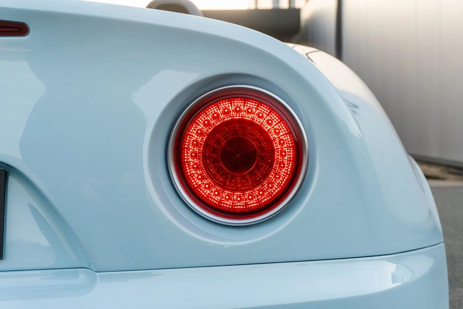 Celeste Alfa Romeo 8C
