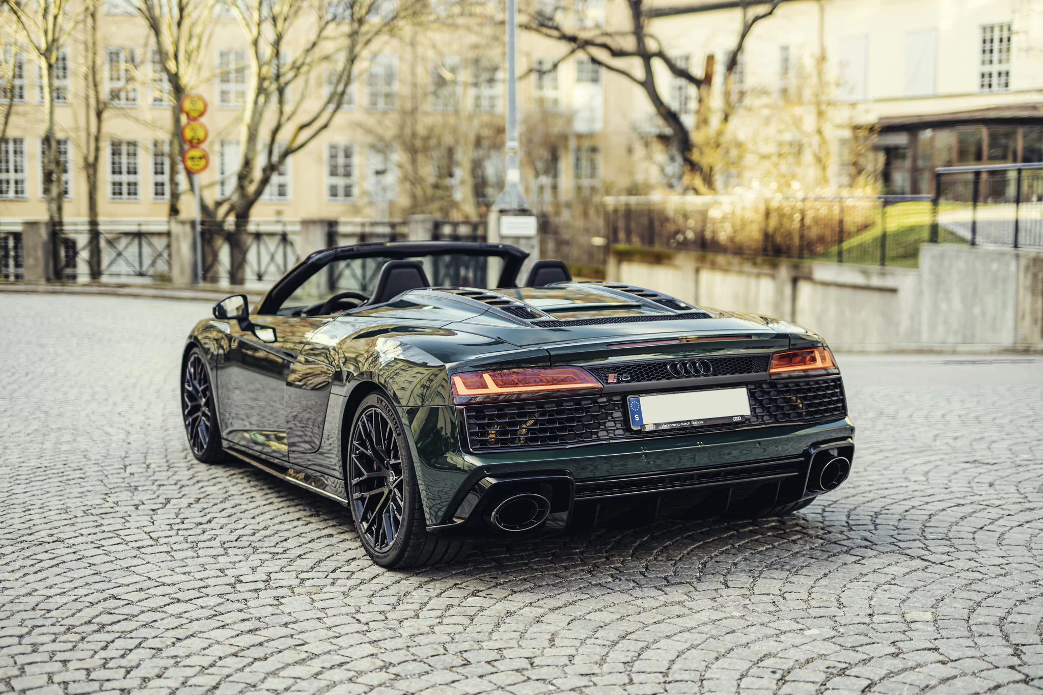 Goodwood Green Audi R8