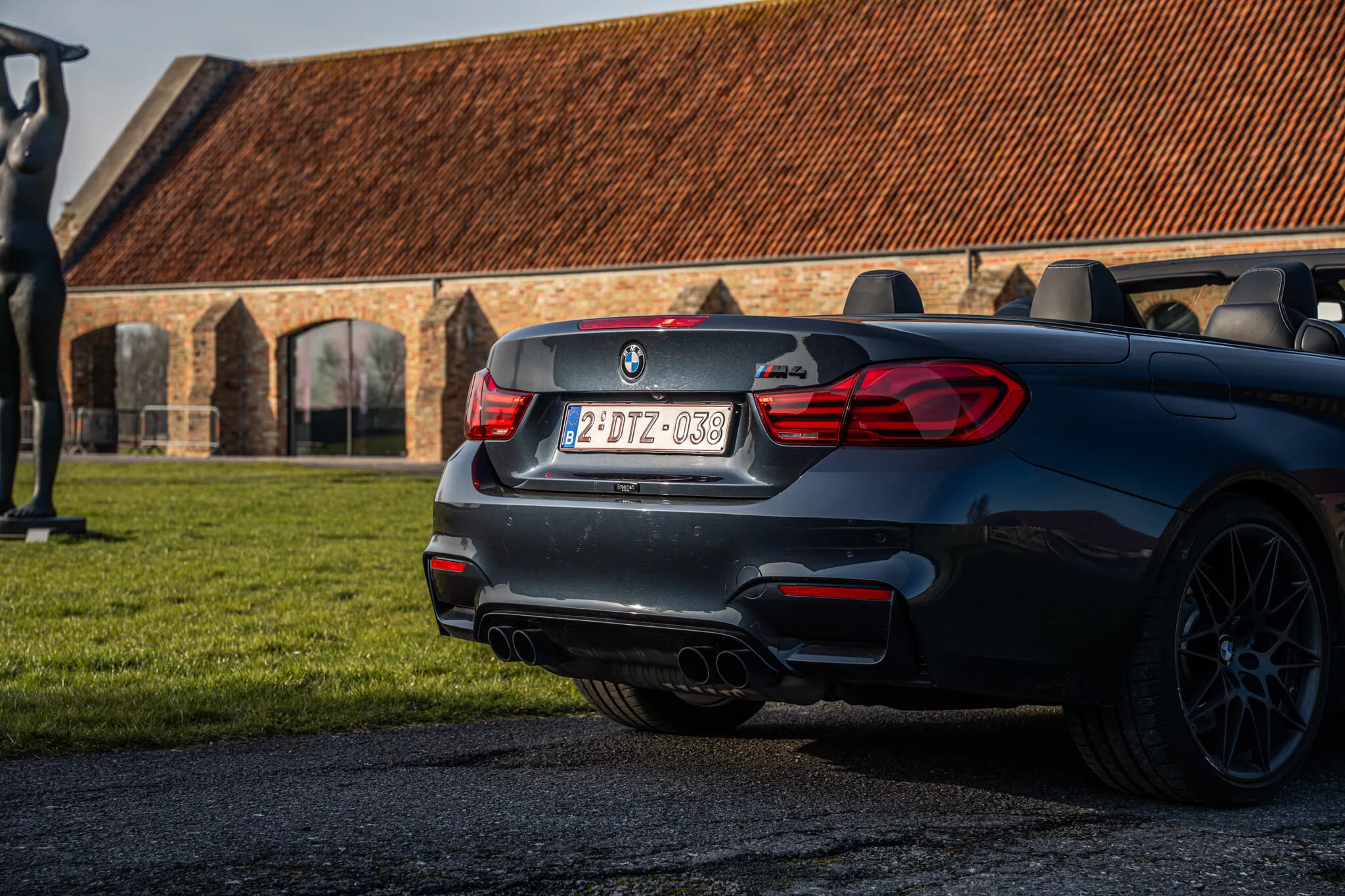 Macao Blue BMW M4