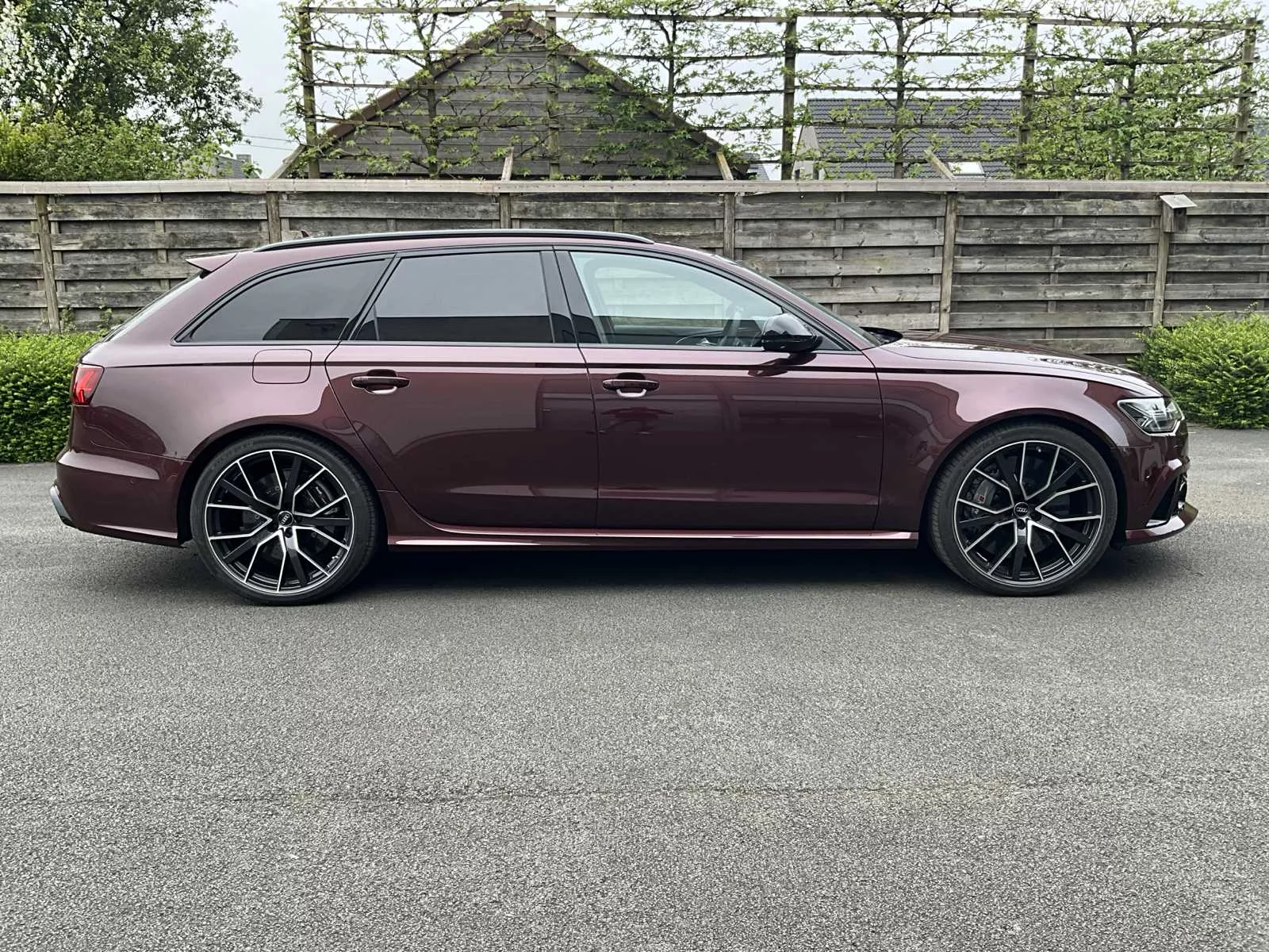 Classic Red Audi RS6 Avant