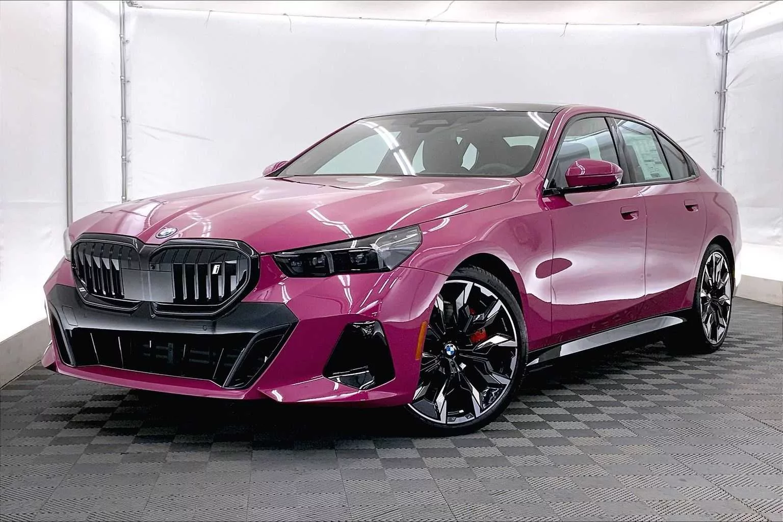 Ruby Star Neo BMW i5