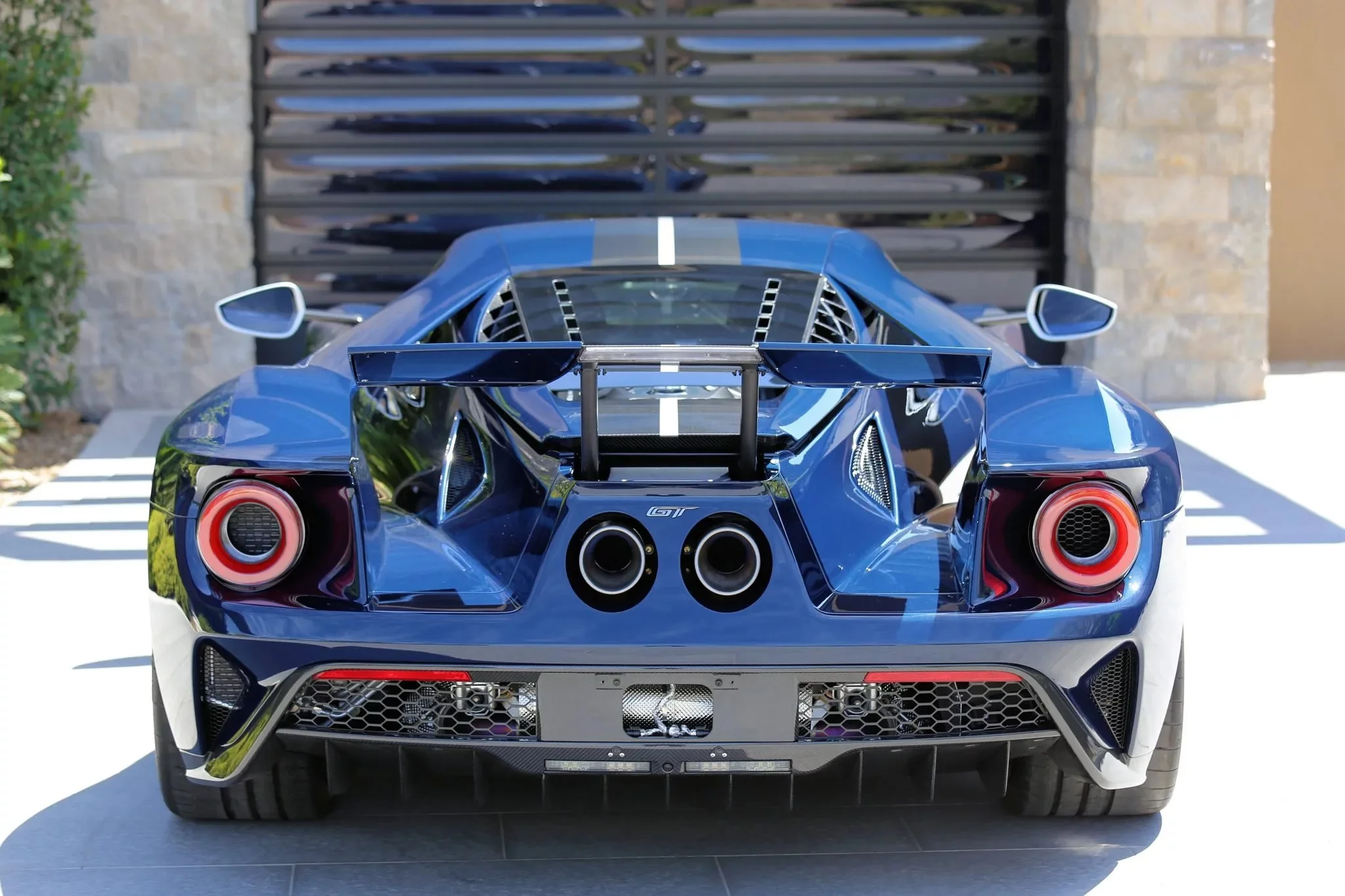 Nightmist Blue Ford GT