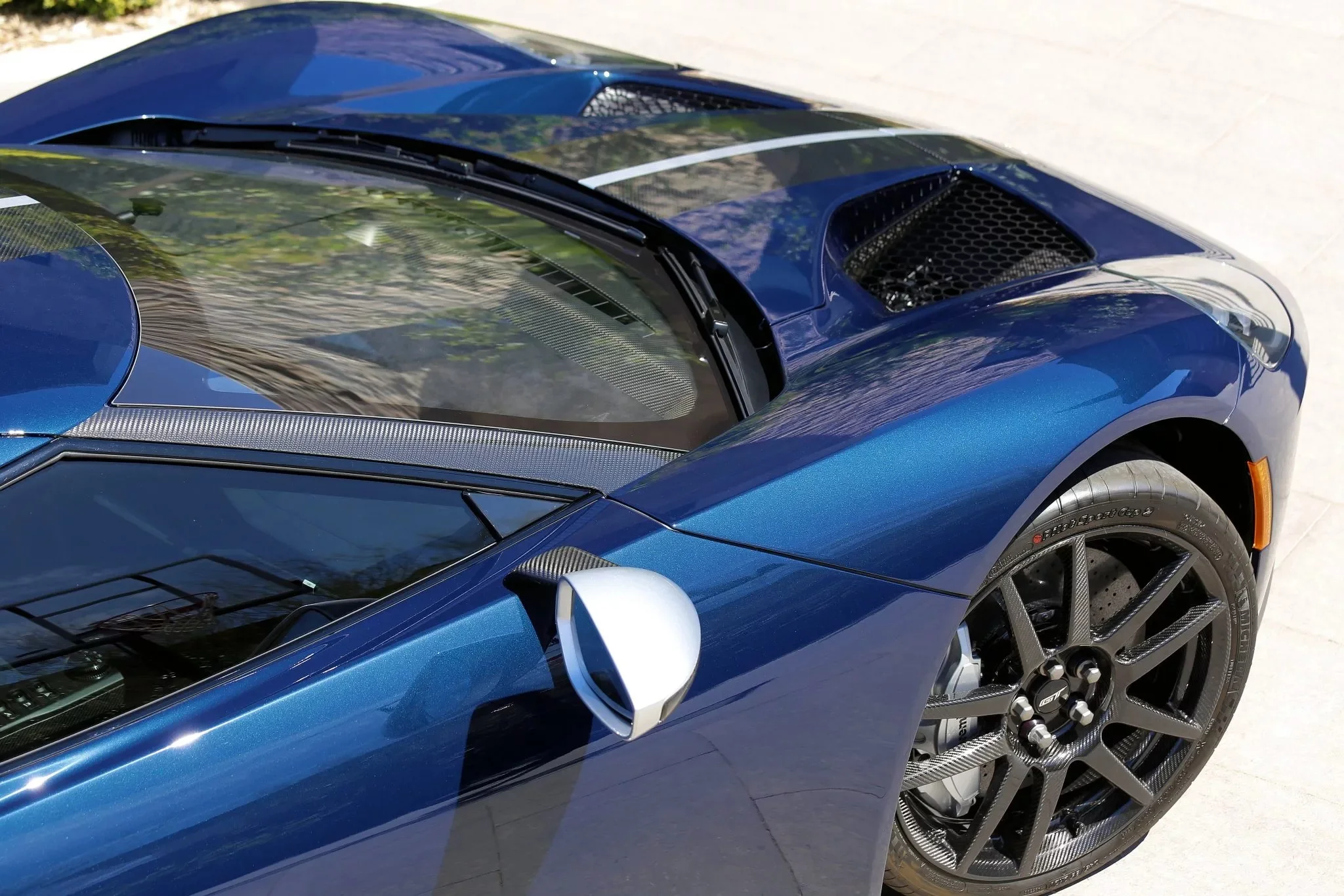 Nightmist Blue Ford GT