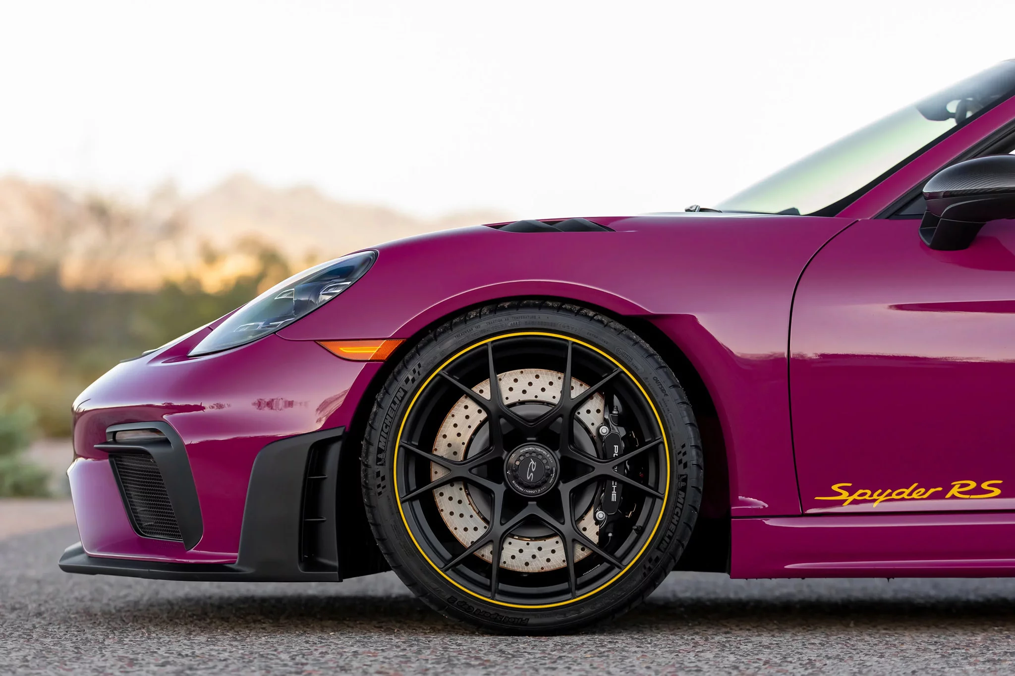 Ruby Star Neo Porsche 718 Spyder RS