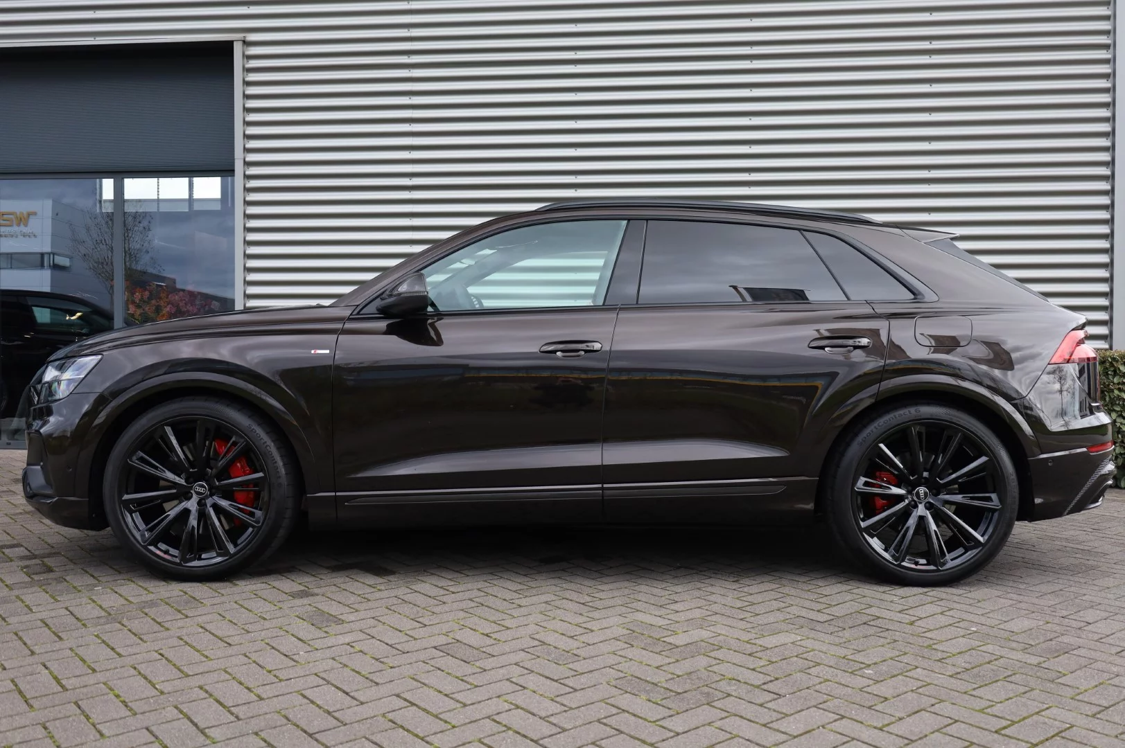 Tamarind Brown Audi Q8