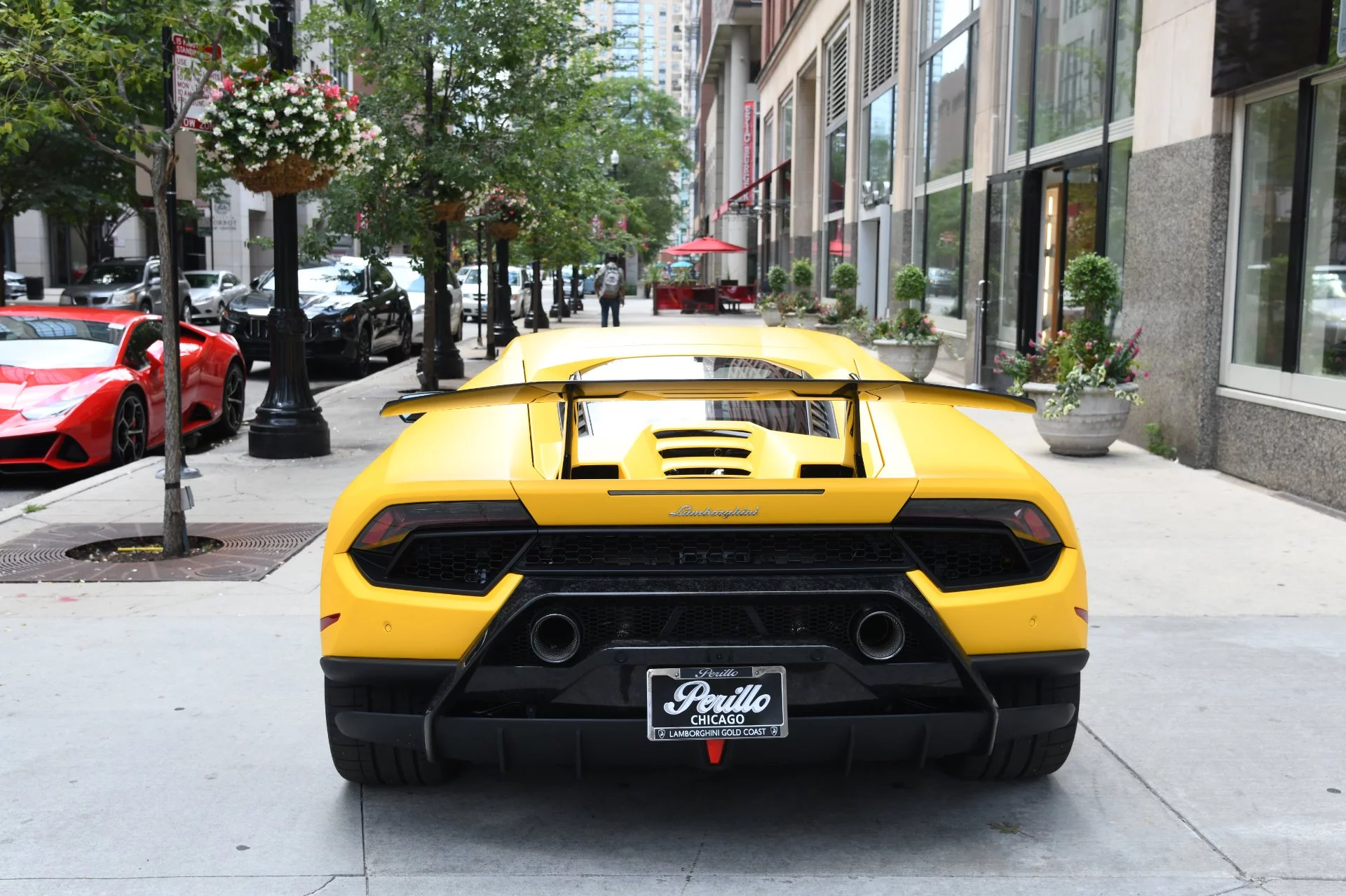 Giallo Horus Lamborghini Huracán