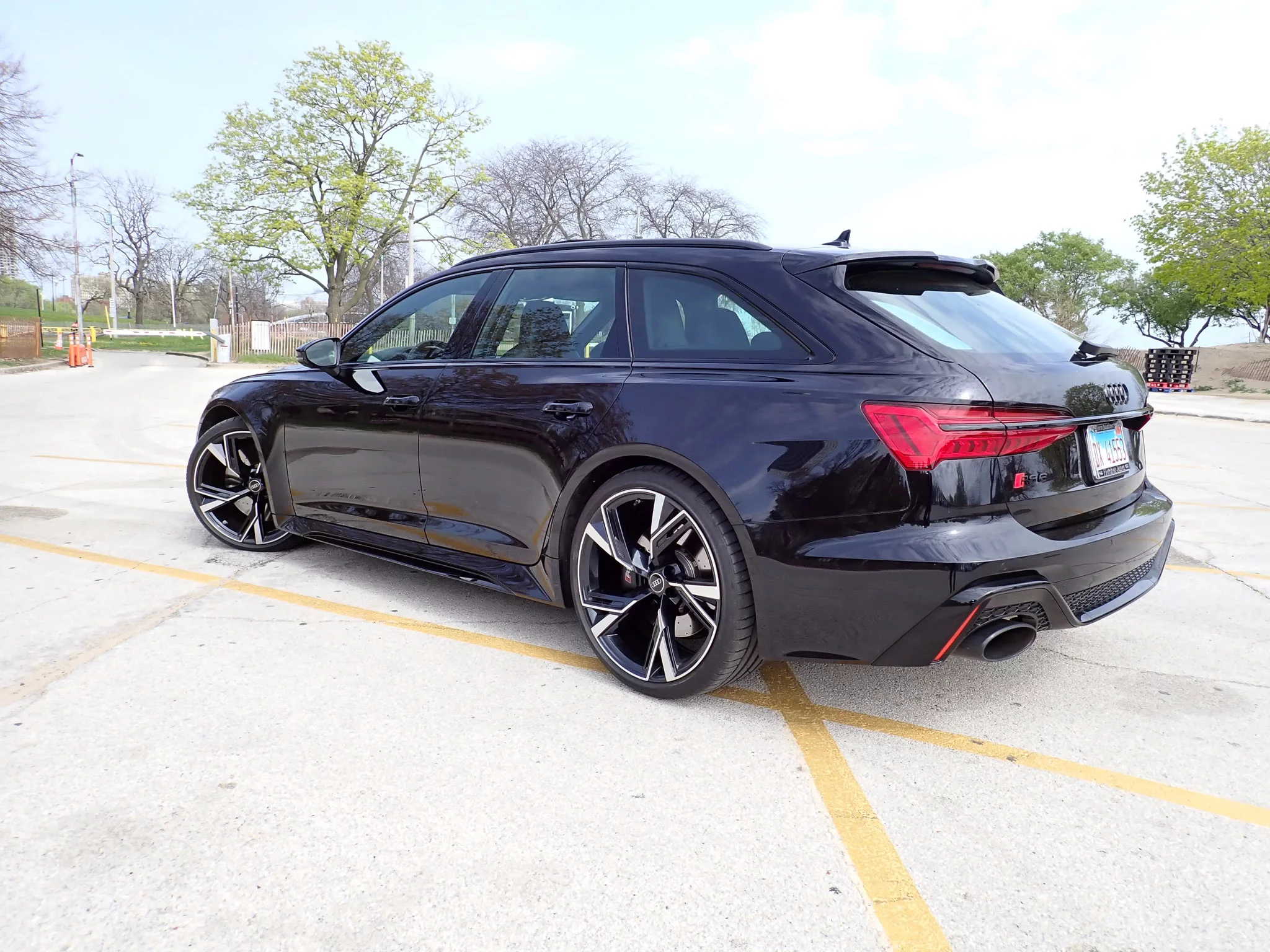 Sebring Black Audi RS6 Avant