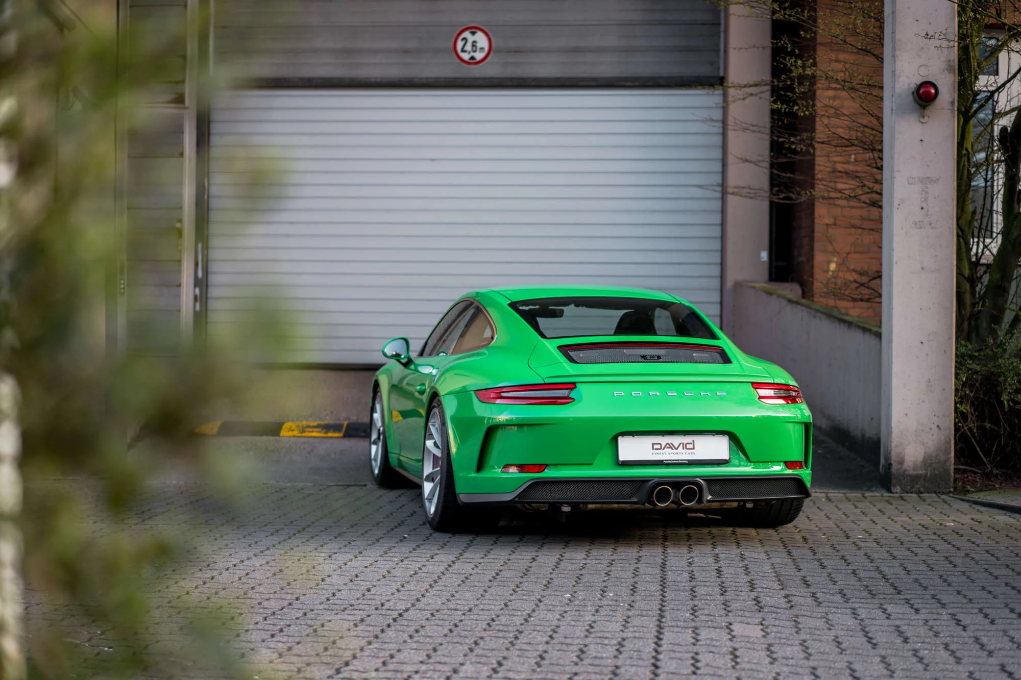 Pure Green Porsche 911 GT3