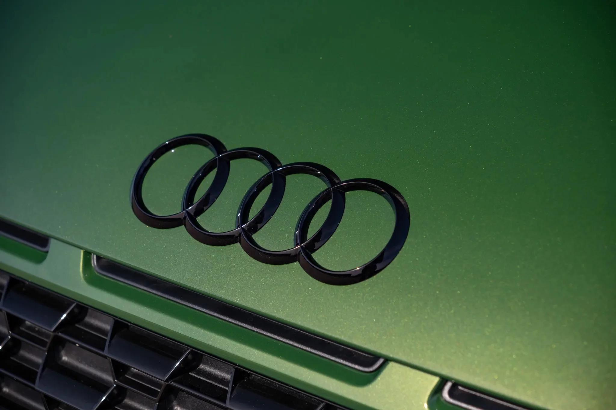Sonoma Green Audi R8