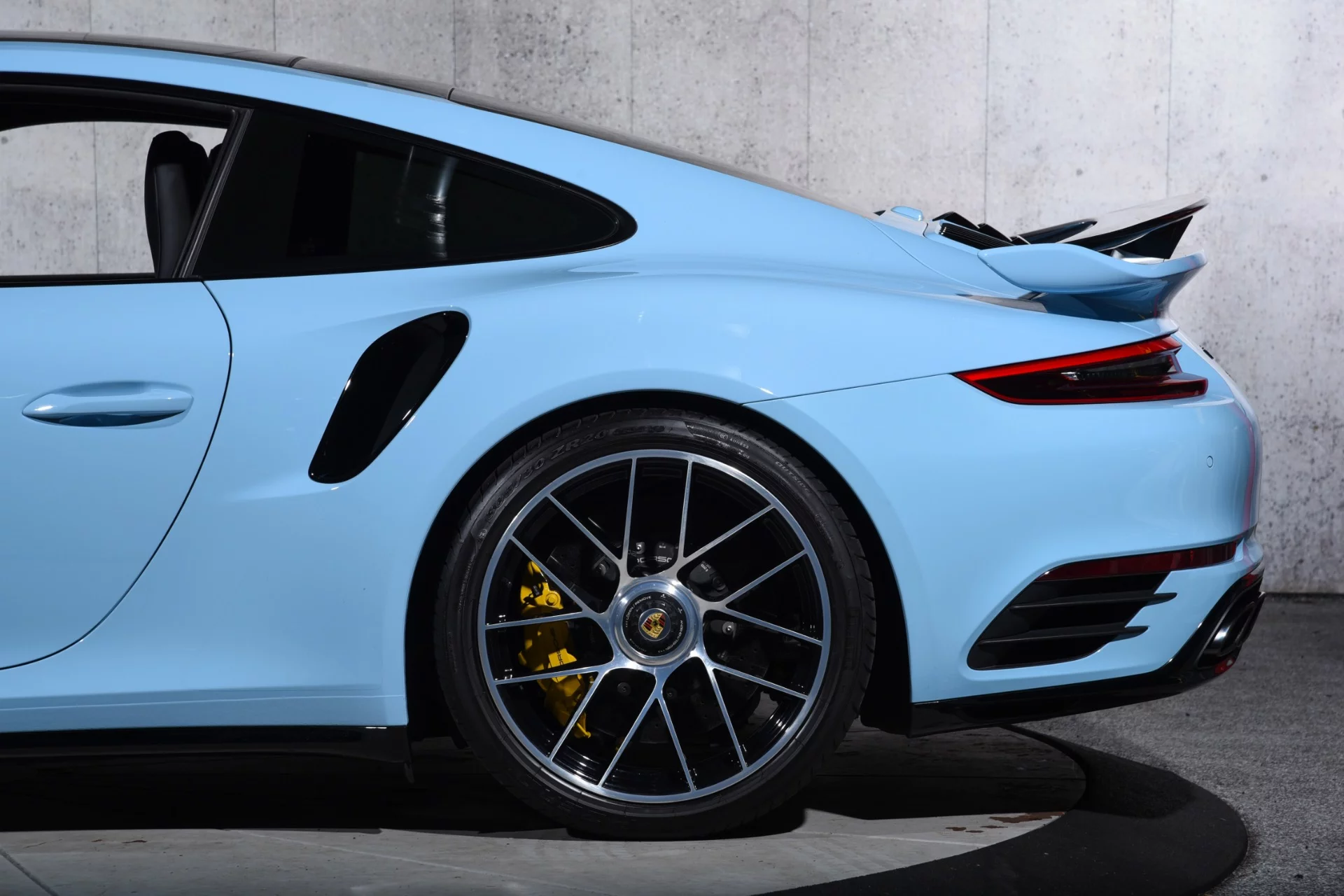 Gulf Blue Porsche 911 Turbo